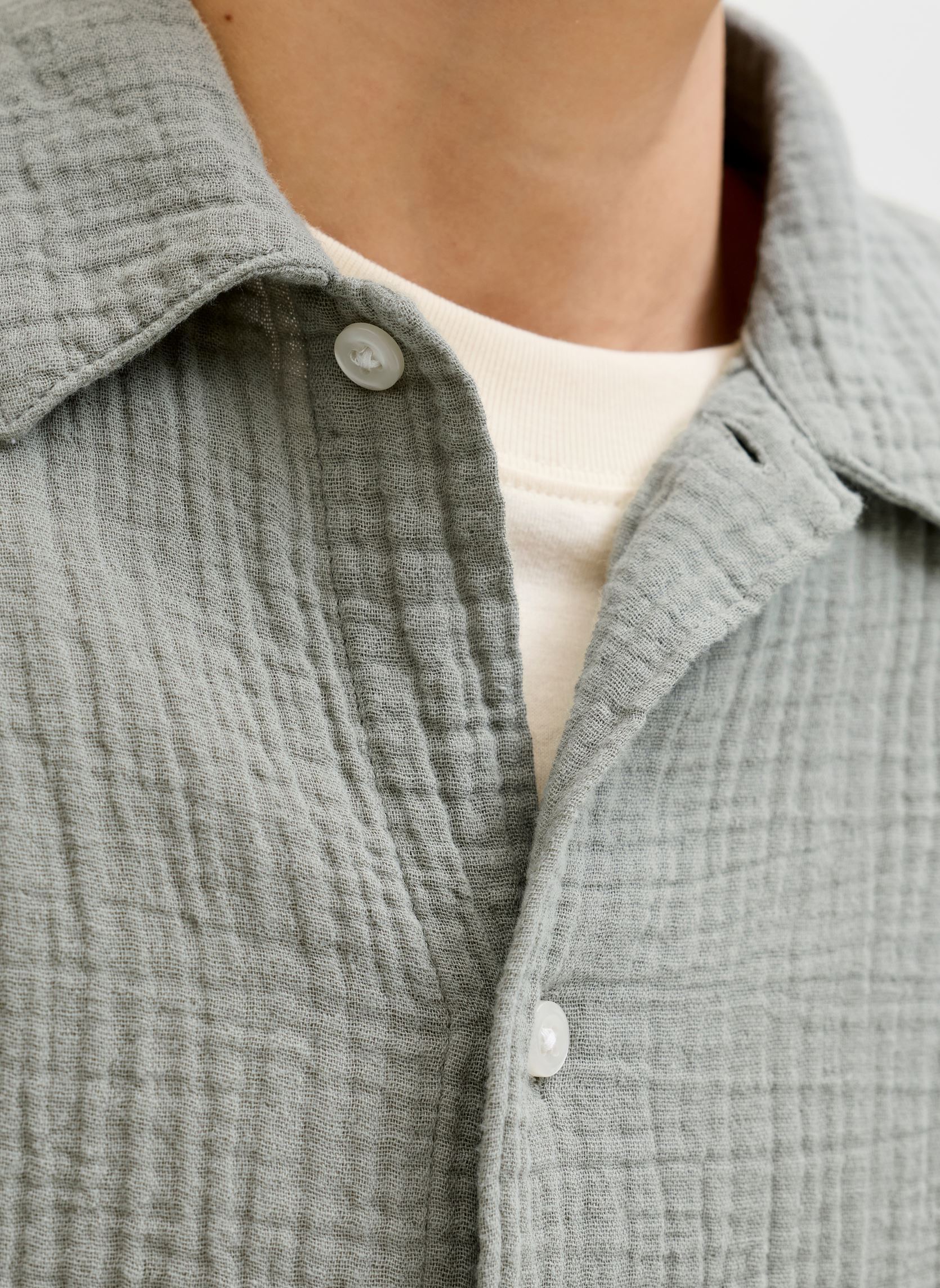 Chemises manches courtes Jornantucket Double Cloth Shirt Ss Jnr garçon vert Jack & Jones Chemises manches courtes Jornantucket Double Cloth Shirt Ss Jnr garçon vert SEAGRASS