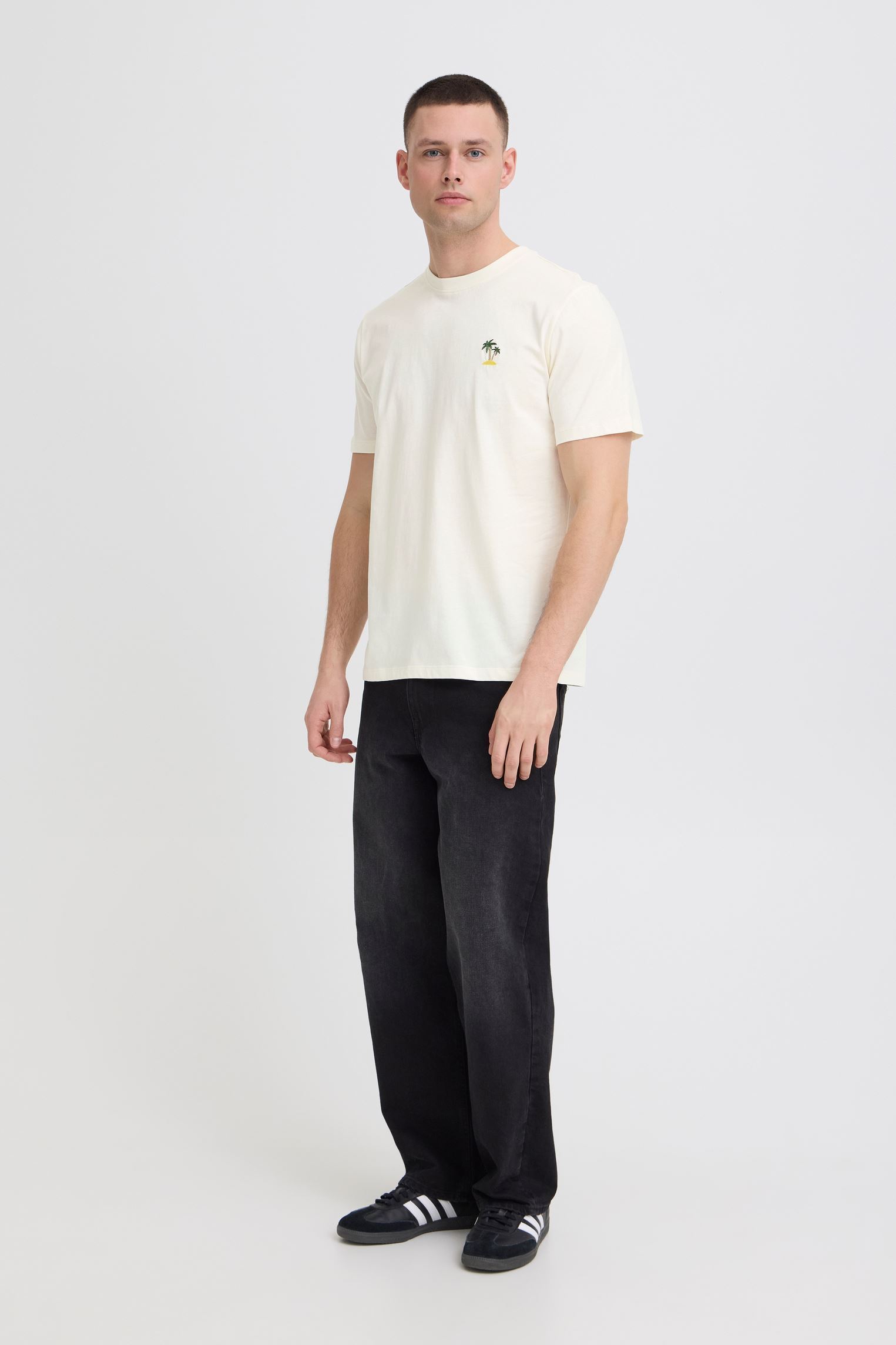 T-shirts Bhkaan Emb S/S Tee heren wit Blend T-shirts Bhkaan Emb S/S Tee heren wit Vanilla Ice