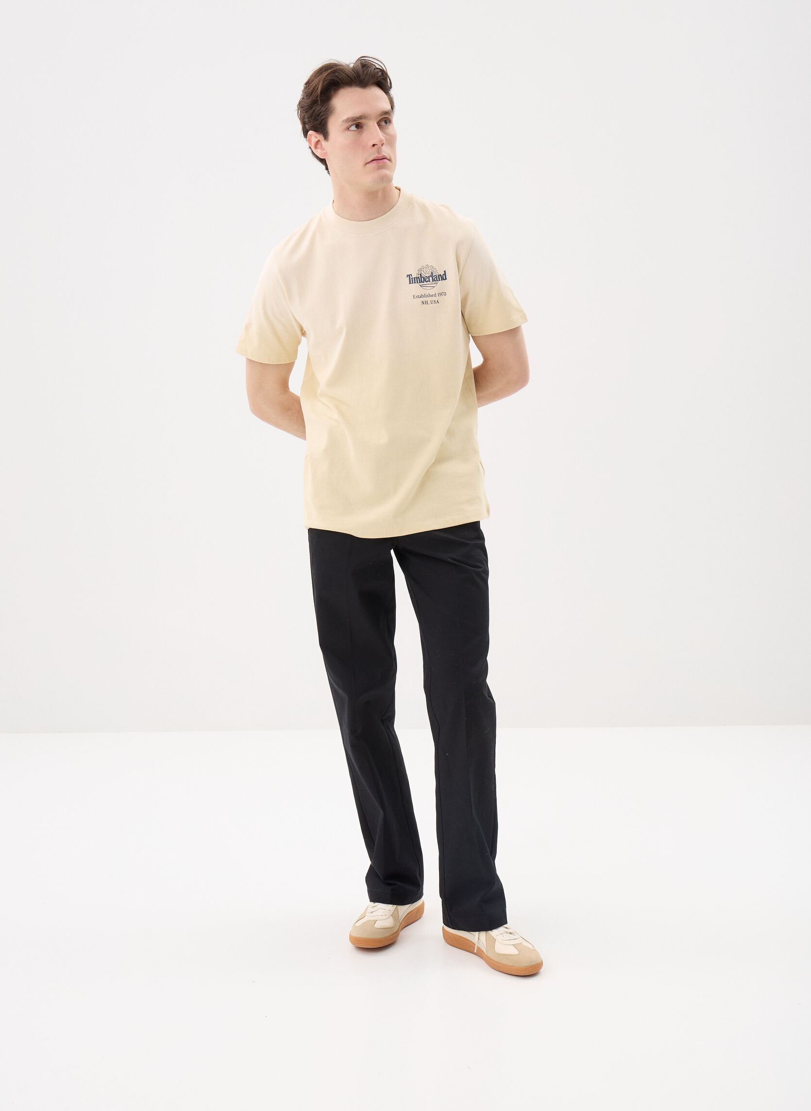 Tee-shirts manches courtes Sunfaded Back Tree Logo Graphic Hw Tee homme beige Timberland Tee-shirts manches courtes Sunfaded Back Tree Logo Graphic Hw Tee homme beige PUTTY