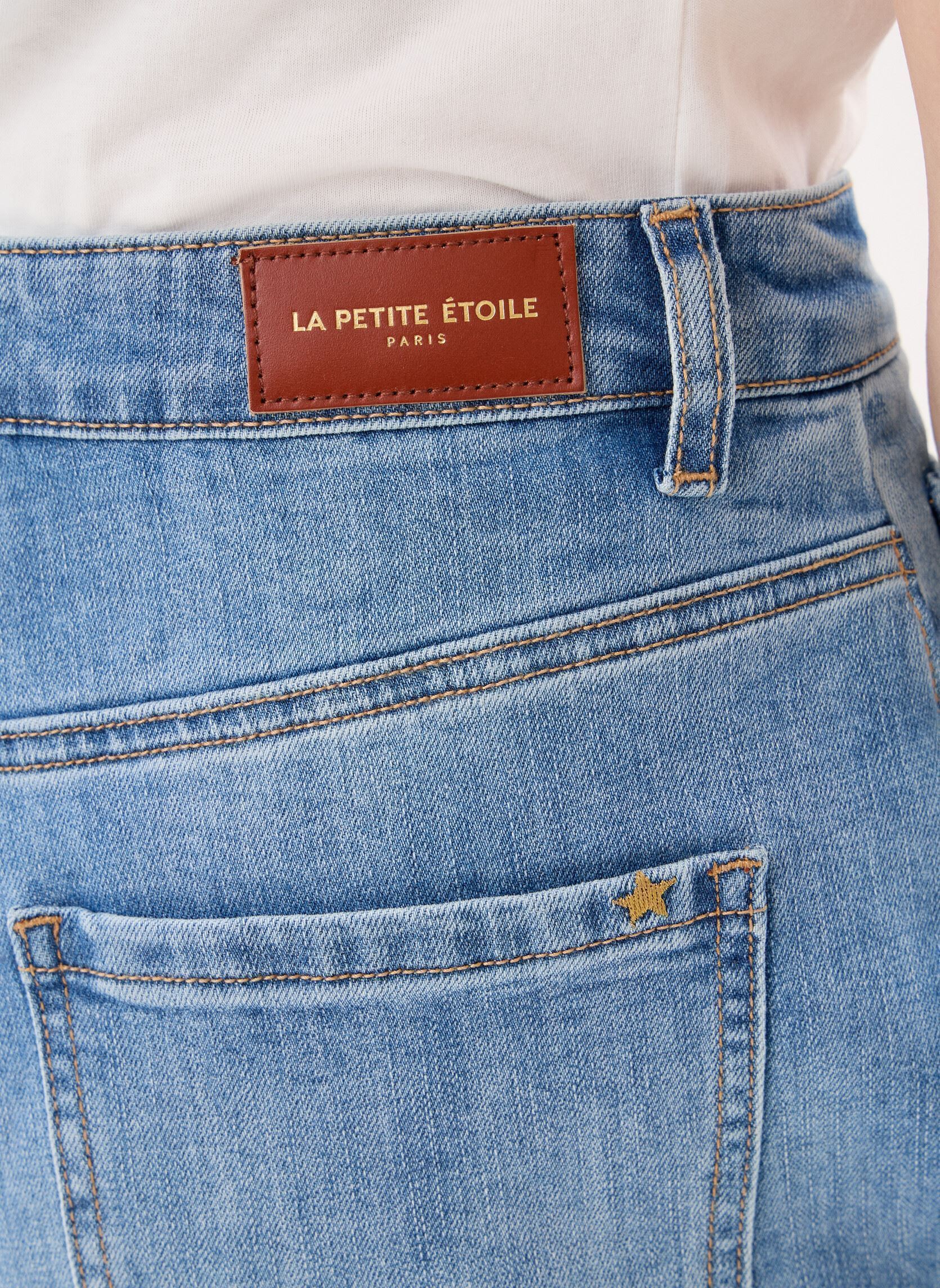 Flared jeans Paiva dames blauw La Petite Etoile Flared jeans Paiva dames blauw Stone