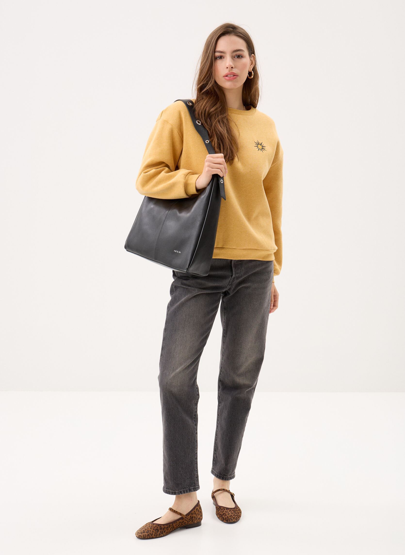 Sweatshirts Tiger damen gelb La Petite Etoile Sweatshirts Tiger damen gelb Ocre