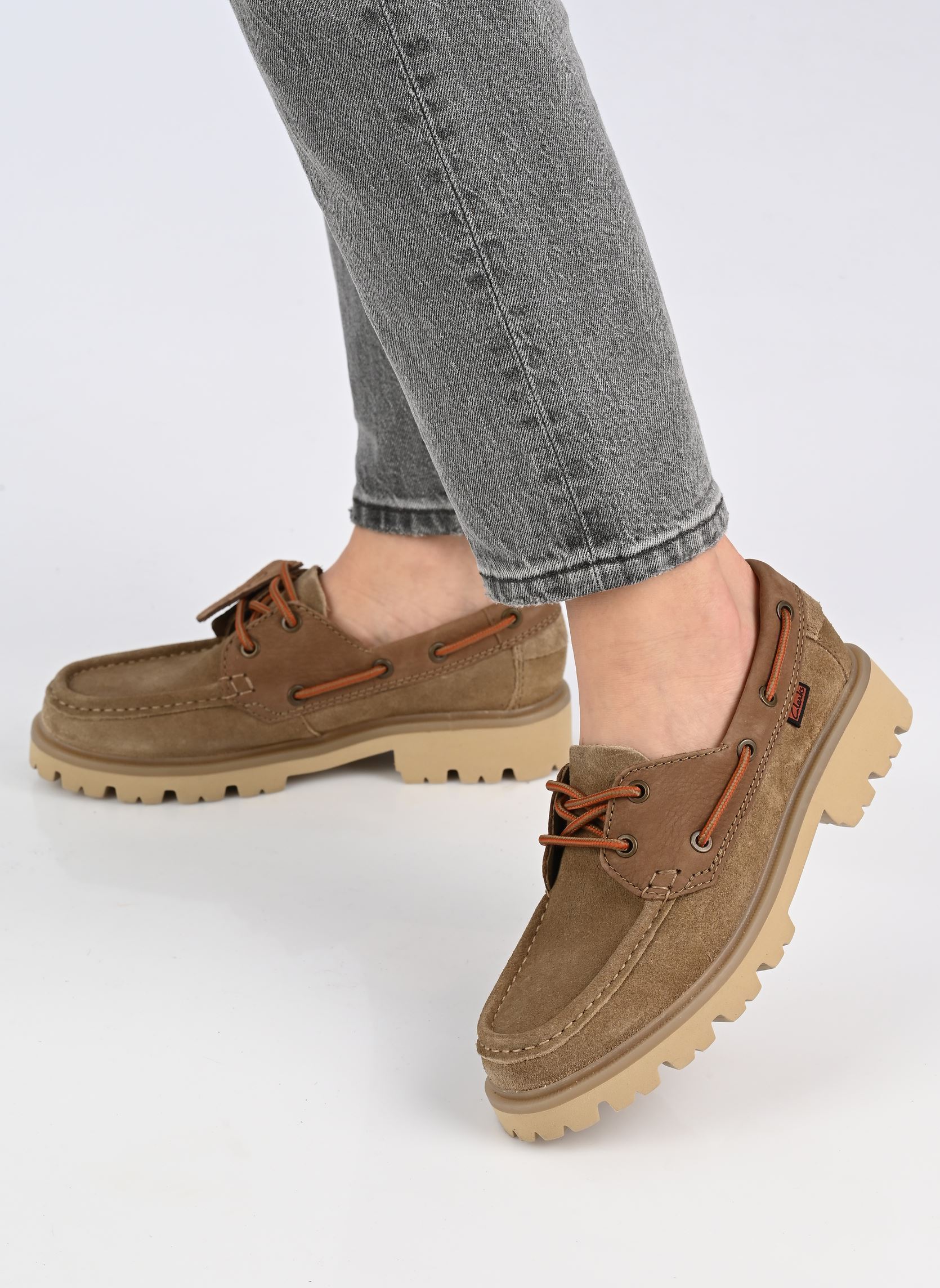 Chaussures bateaux Cleyhill Boat. femme beige Clarks Chaussures bateaux Cleyhill Boat. femme beige DARK SAND COMBI