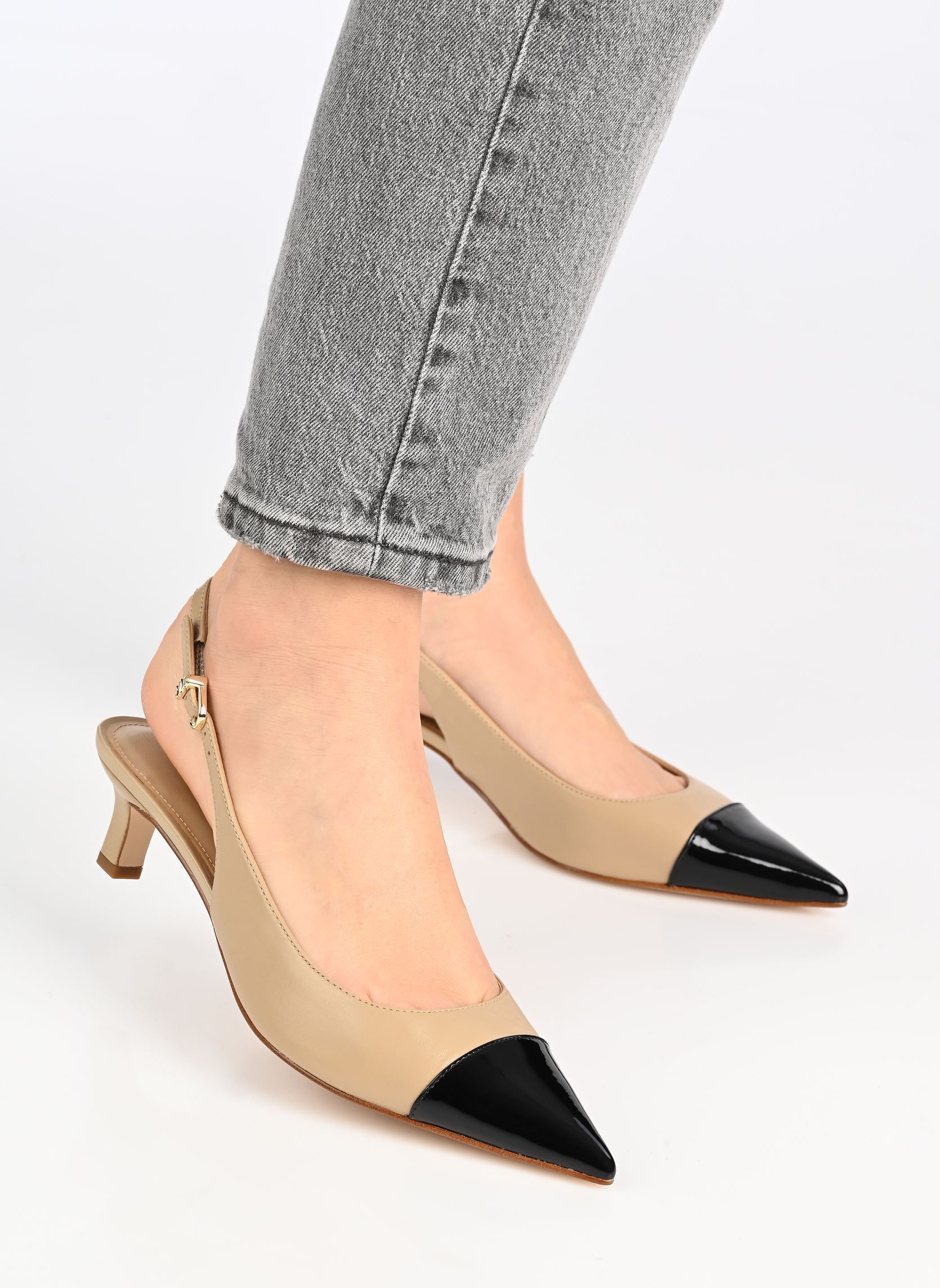 Pumps mit Riemchen AMARA TOE CAP SLING PUMP damen beige Michael Michael Kors Pumps mit Riemchen AMARA TOE CAP SLING PUMP damen beige KHAKI 156