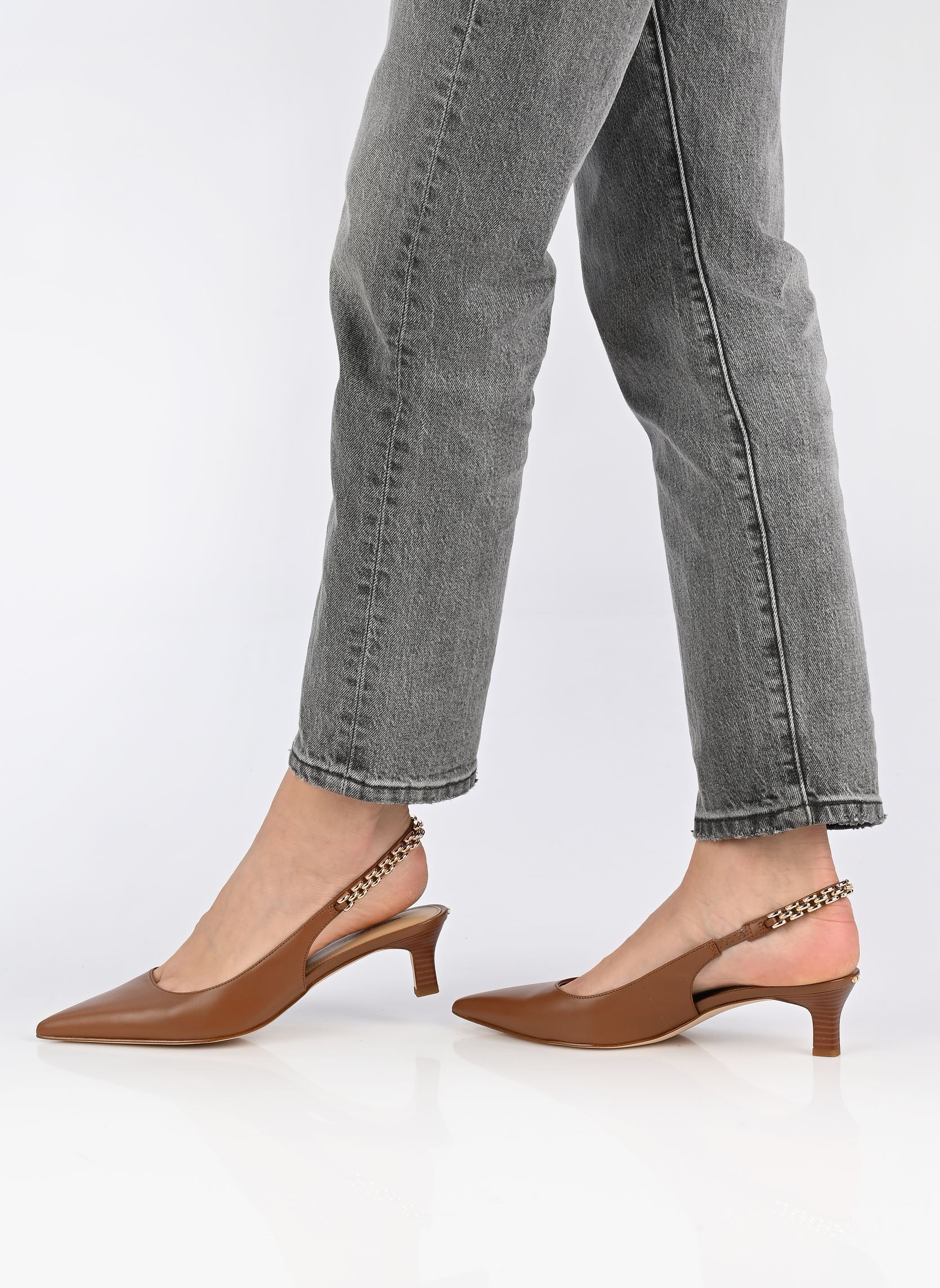 Slingback pumps MARCIA KITTEN SLING PUMP dames bruin Michael Michael Kors Slingback pumps MARCIA KITTEN SLING PUMP dames bruin Luggage 230