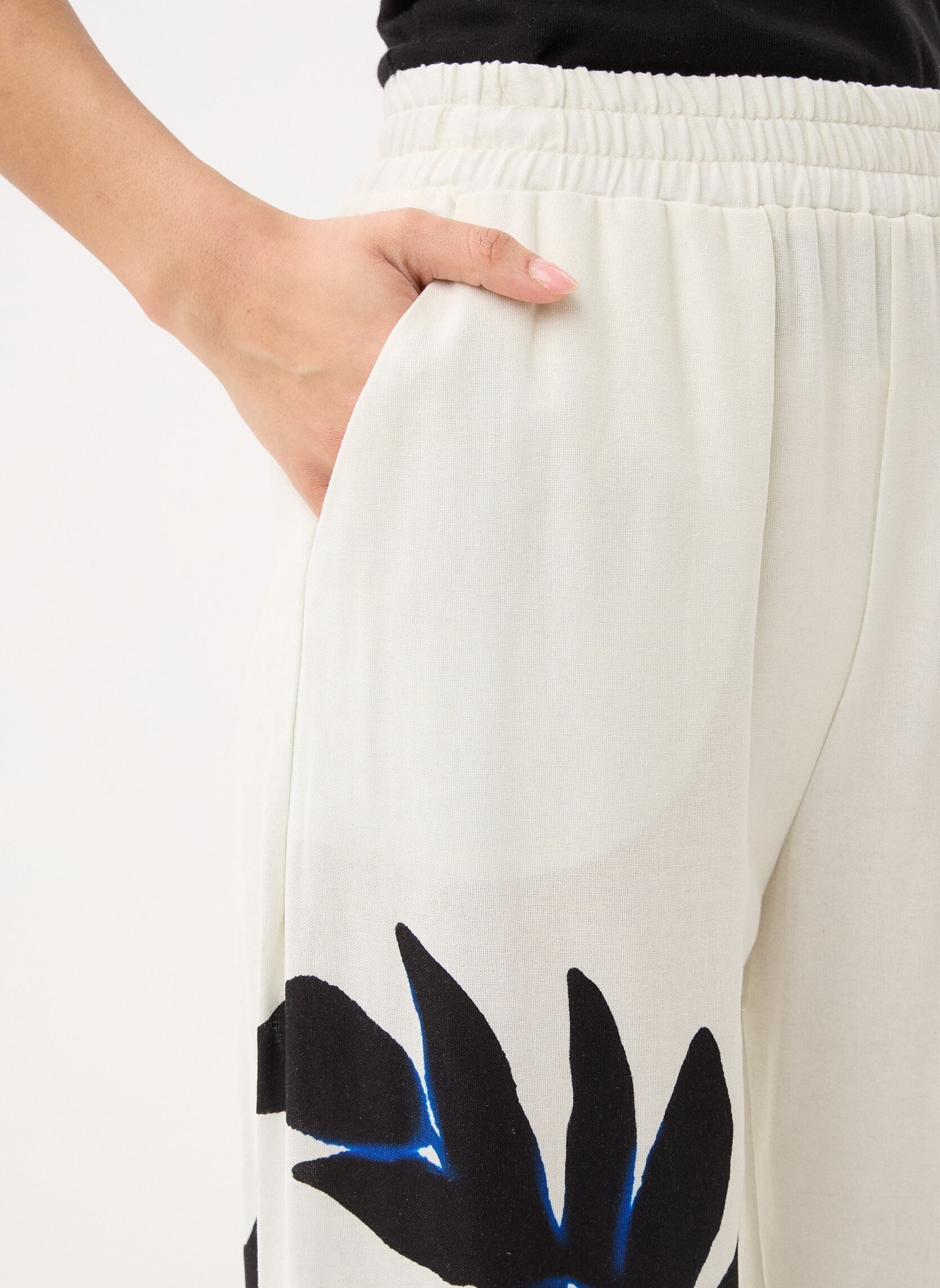 Pantalons larges FL-PA-DEMERIS-F femme multicolore La Fée Maraboutée Pantalons larges FL-PA-DEMERIS-F femme multicolore ECRUNOIR