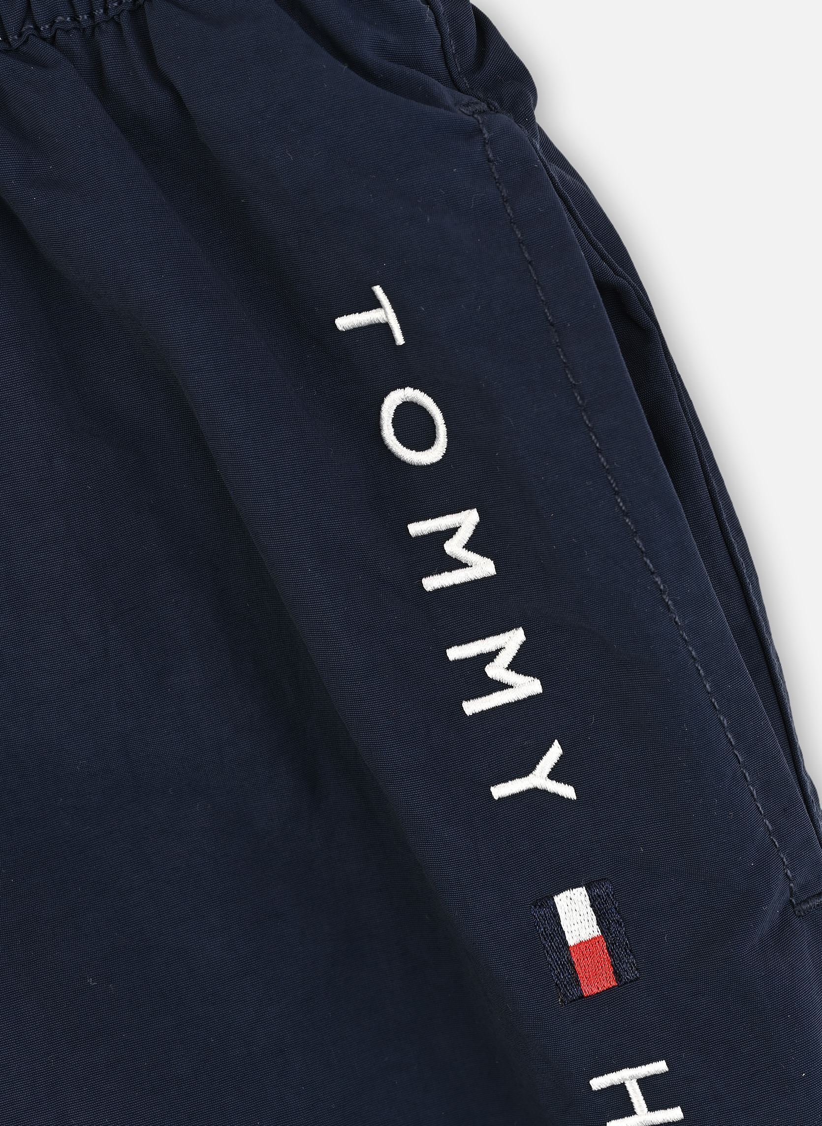 Zwemshorts Medium Drawstring UB0UB00589 jongens blauw Tommy Hilfiger Zwemshorts Medium Drawstring UB0UB00589 jongens blauw DARK NIGHT NAVY