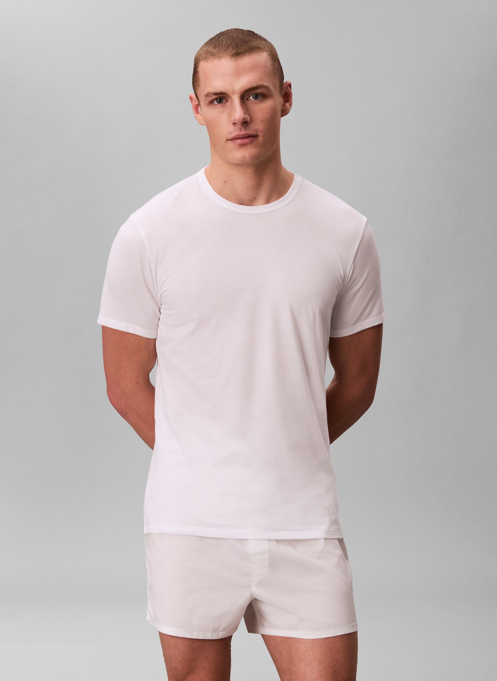 Tee-shirts manches courtes Lot de 3 t-shirts avec col en V LV00NB41 homme noir Calvin Klein Tee-shirts manches courtes Lot de 3 t-shirts avec col en V LV00NB41 homme noir BLACK/GREY HEATHER/WHITE