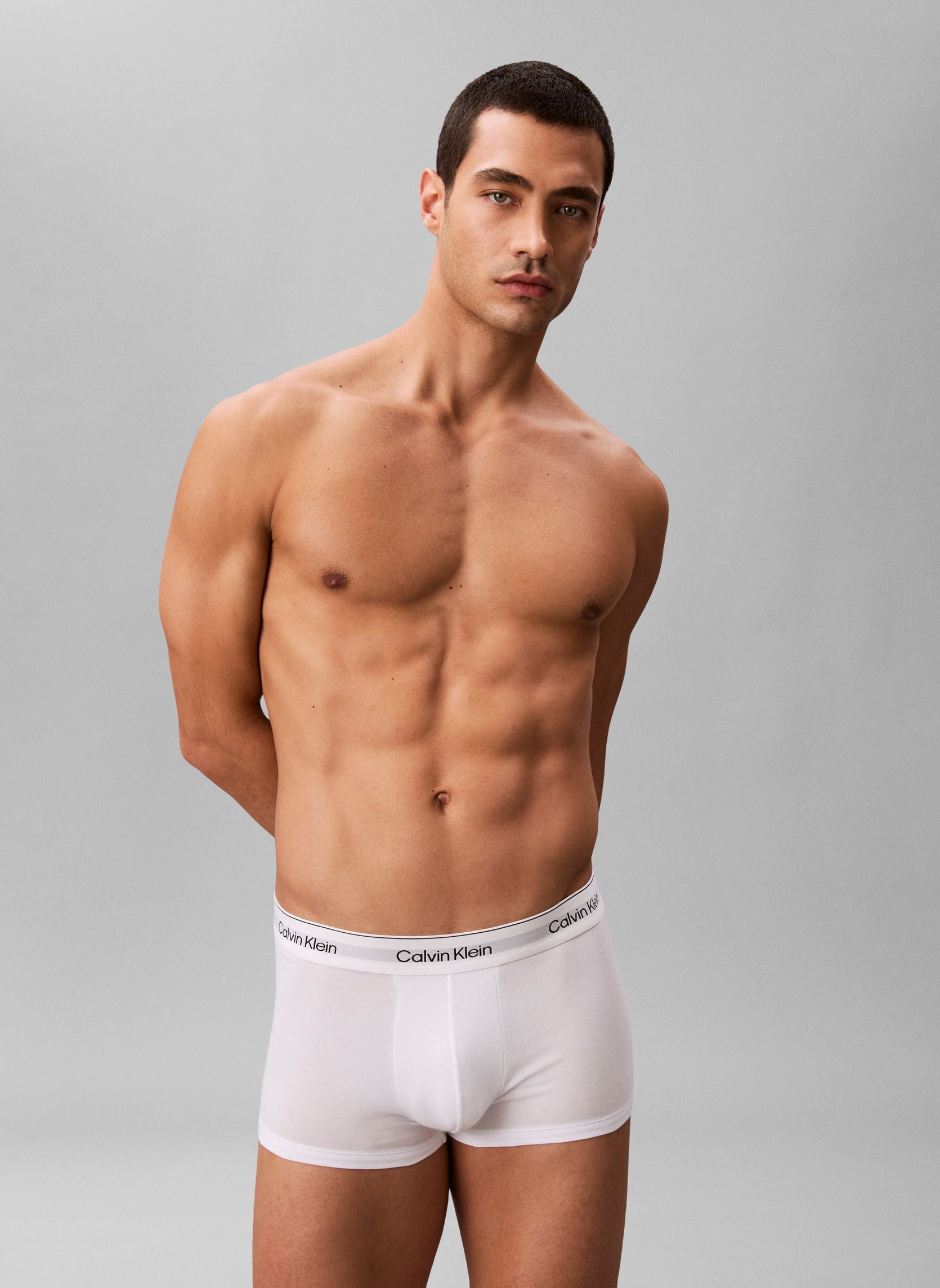 Boxers Lot de 5 boxers en coton LV00NB4390 homme blanc Calvin Klein Boxers Lot de 5 boxers en coton LV00NB4390 homme blanc BLACK W/ WHITE WB/WHITE/BLACK
