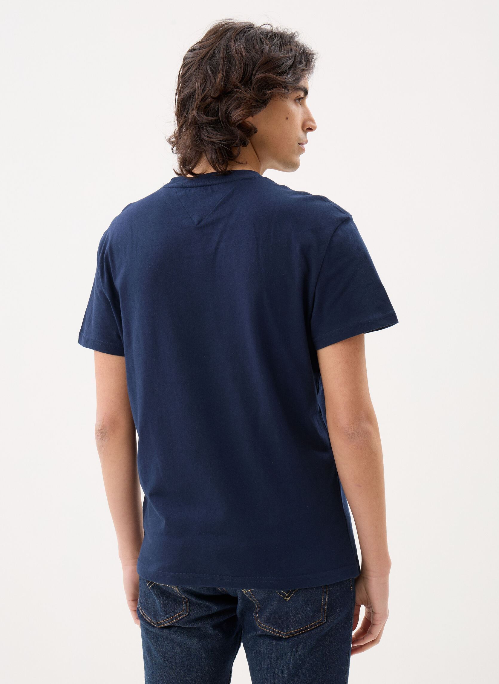 Tee-shirts Tjm Reg Big Flag Ss DM0DM22645 homme bleu Tommy Jeans Tee-shirts Tjm Reg Big Flag Ss DM0DM22645 homme bleu DARK NIGHT NAVY