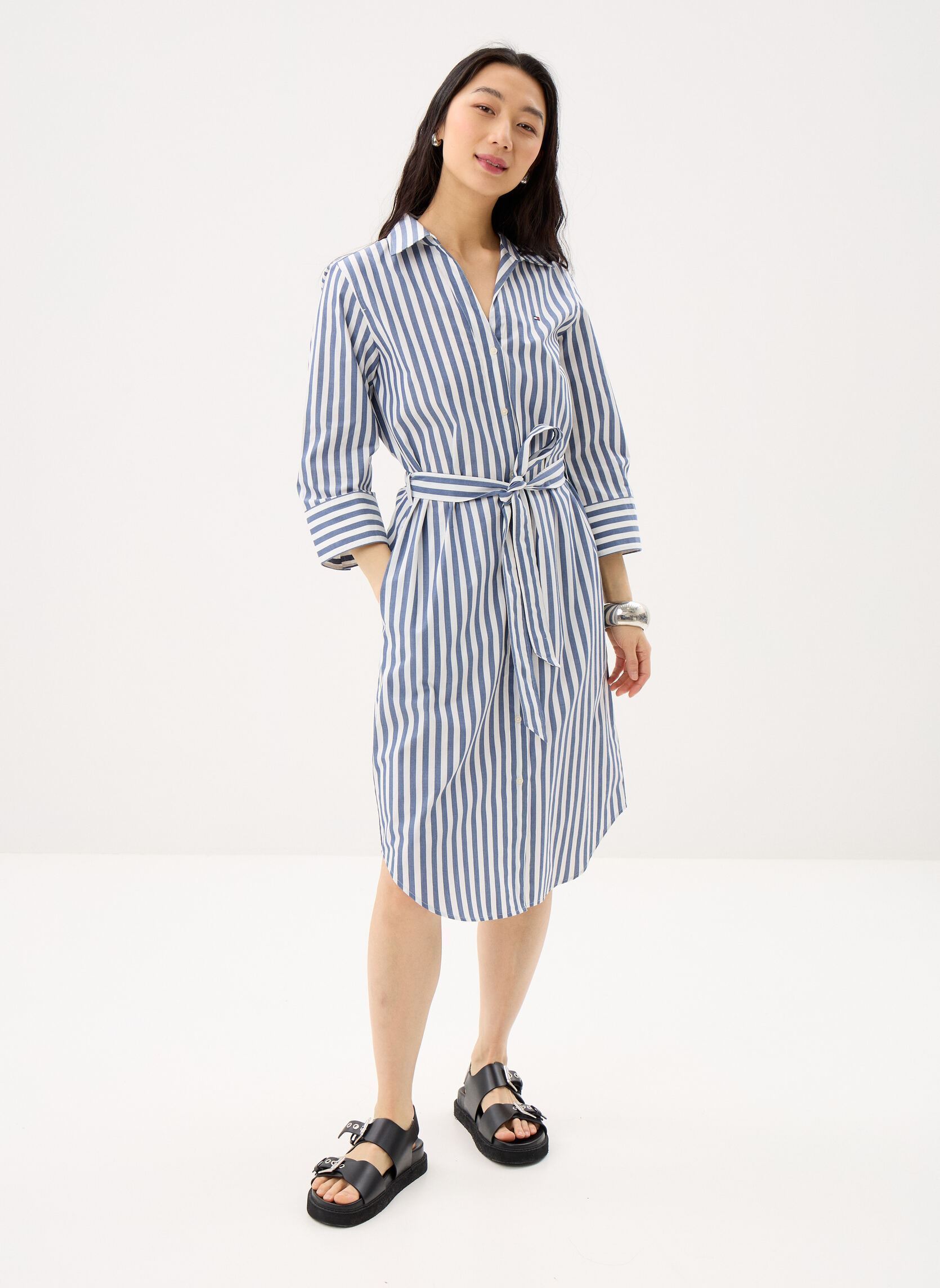 Robes Chemise Ess Poplin Reg Shirt femme bleu Tommy Hilfiger Robes Chemise Ess Poplin Reg Shirt femme bleu WIDE BANKER STP ECRU SEASHORE