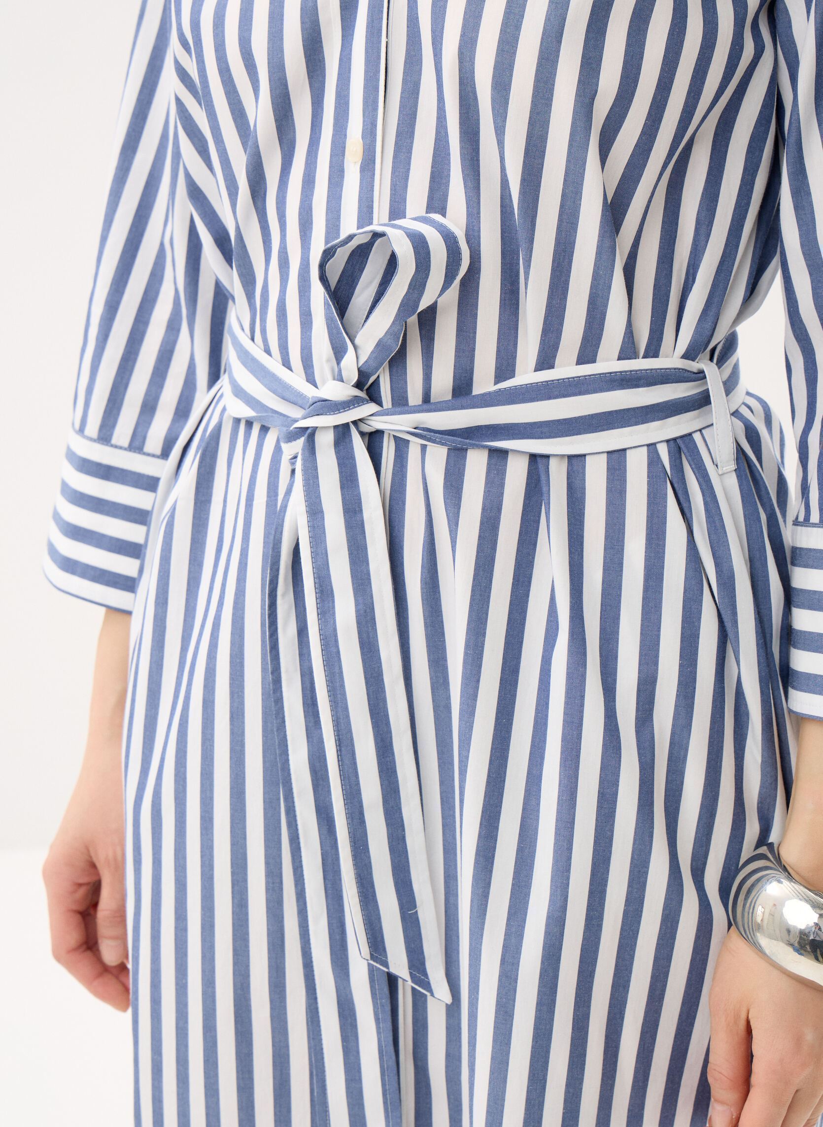 Robes Chemise Ess Poplin Reg Shirt femme bleu Tommy Hilfiger Robes Chemise Ess Poplin Reg Shirt femme bleu WIDE BANKER STP ECRU SEASHORE