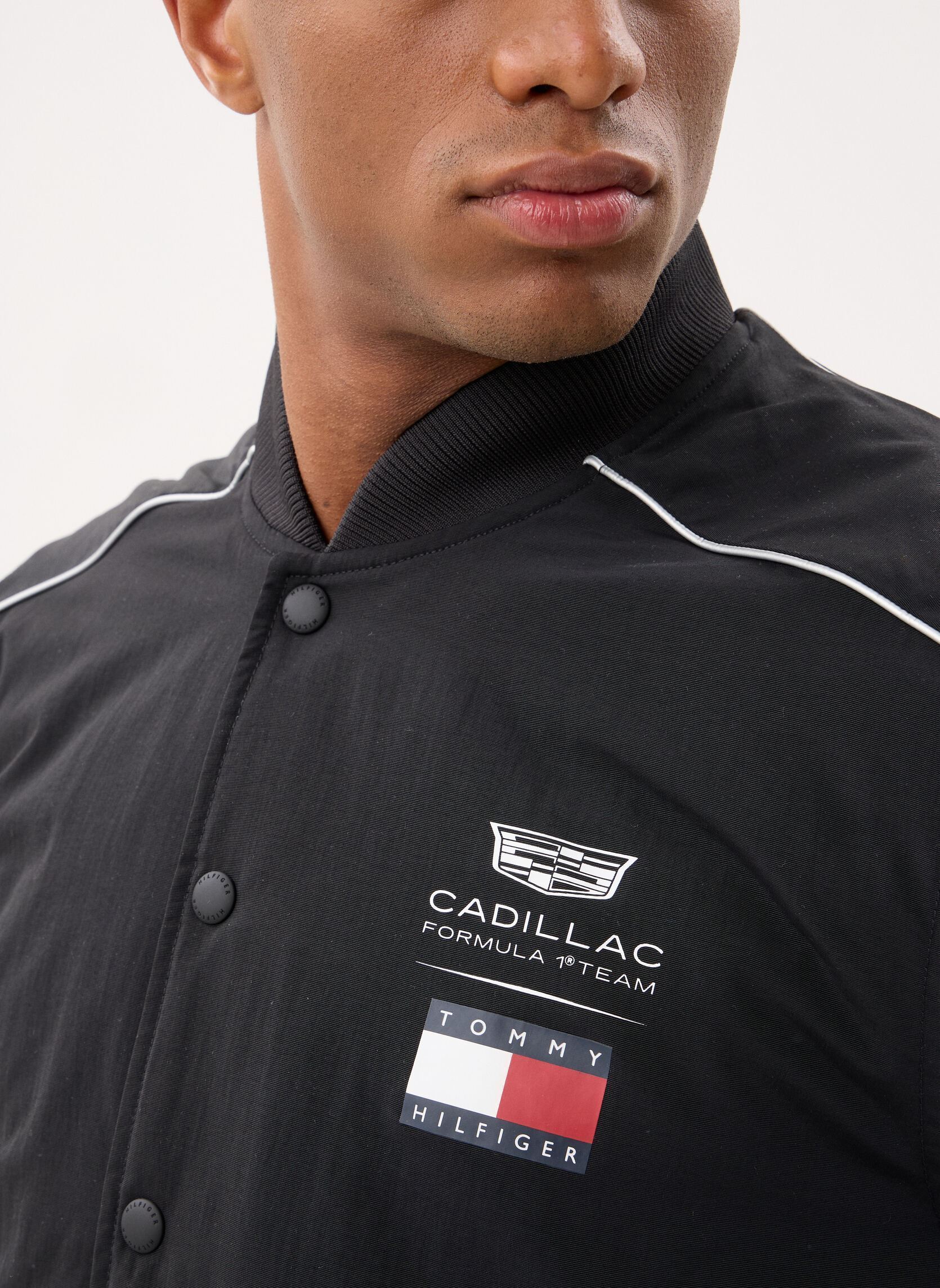 Bomberjacken Th X Cf1 Script Vars schwarz Tommy Hilfiger Bomberjacken Th X Cf1 Script Vars schwarz BLACK / WHITE