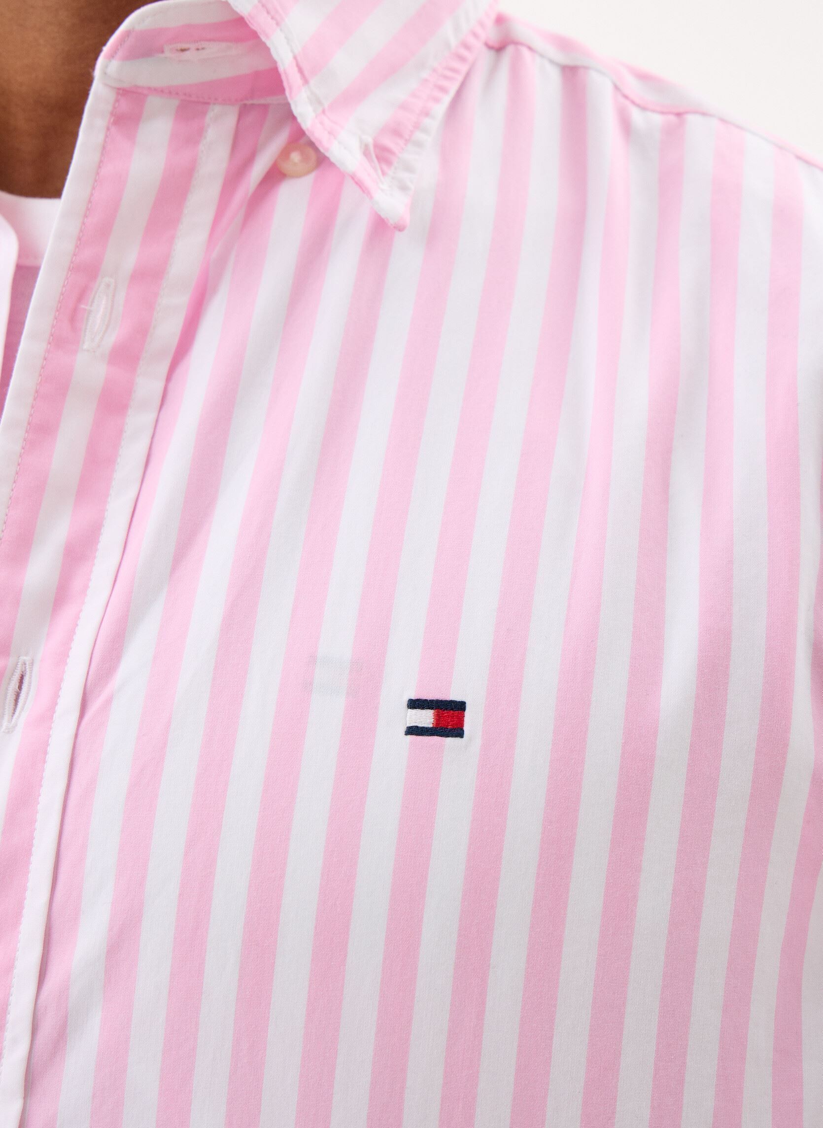 Chemises Flex Poplin Classic MW0MW42440 homme rose Tommy Hilfiger Chemises Flex Poplin Classic MW0MW42440 homme rose Classic Pink / Stripe