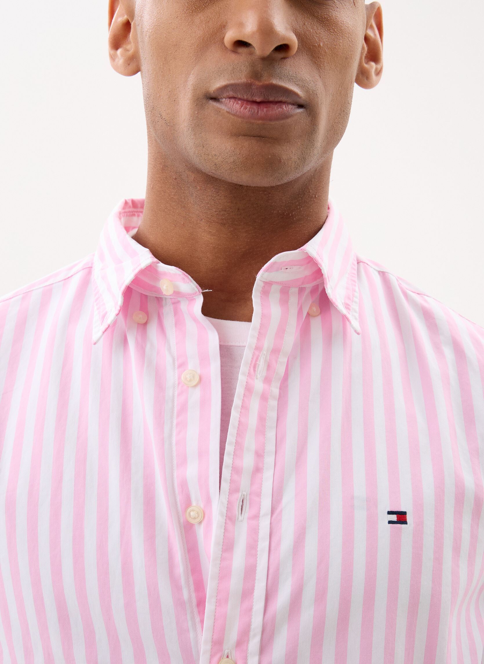 Chemises Flex Poplin Classic MW0MW42440 homme rose Tommy Hilfiger Chemises Flex Poplin Classic MW0MW42440 homme rose Classic Pink / Stripe