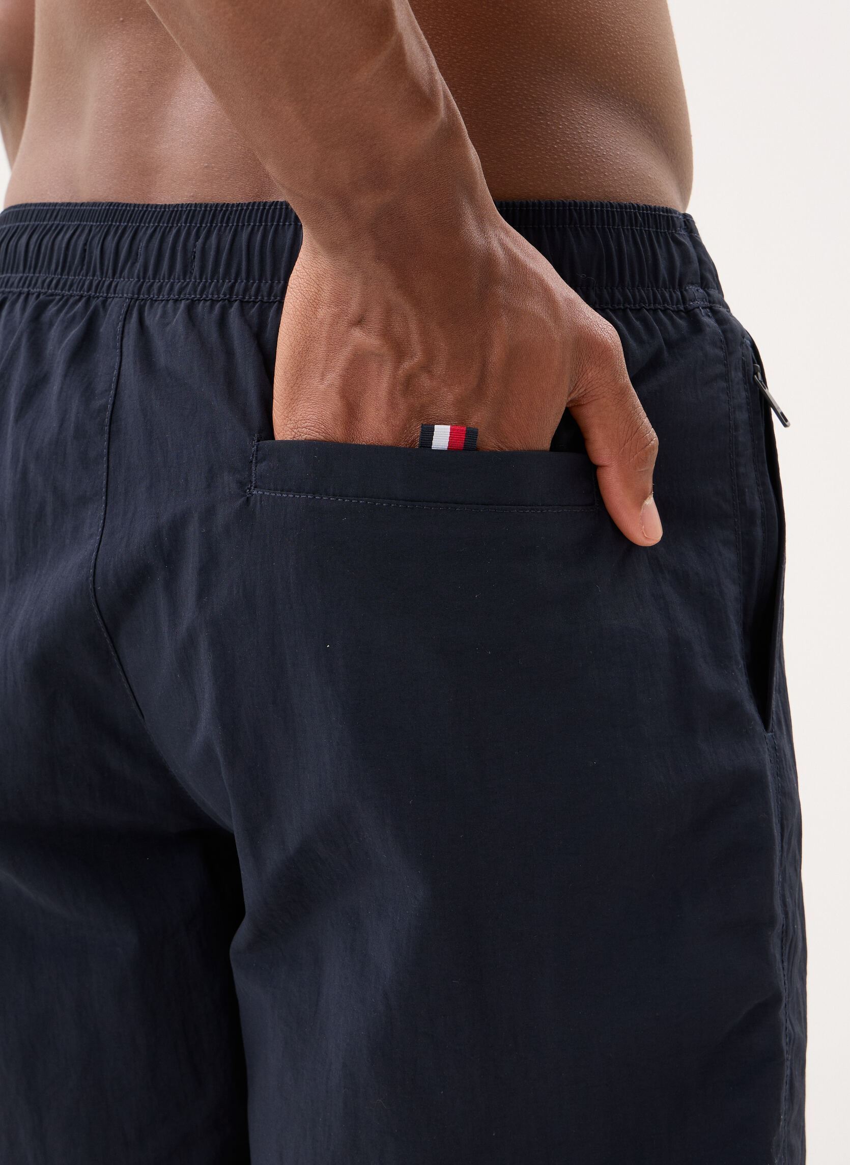 Shorts de bain Medium Drawstring Zi UM0UM03748 homme bleu Tommy Hilfiger Shorts de bain Medium Drawstring Zi UM0UM03748 homme bleu DESERT SKY