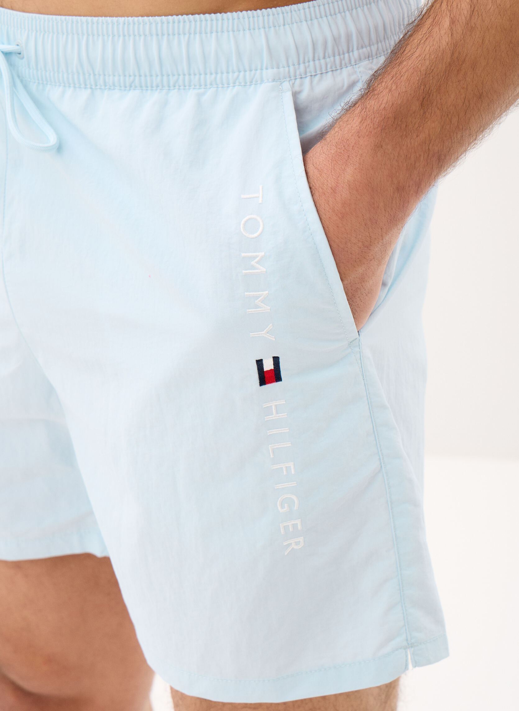 Shorts de bain Medium Drawstring Zi UM0UM03748 homme bleu Tommy Hilfiger Shorts de bain Medium Drawstring Zi UM0UM03748 homme bleu KEEPSAKE BLUE