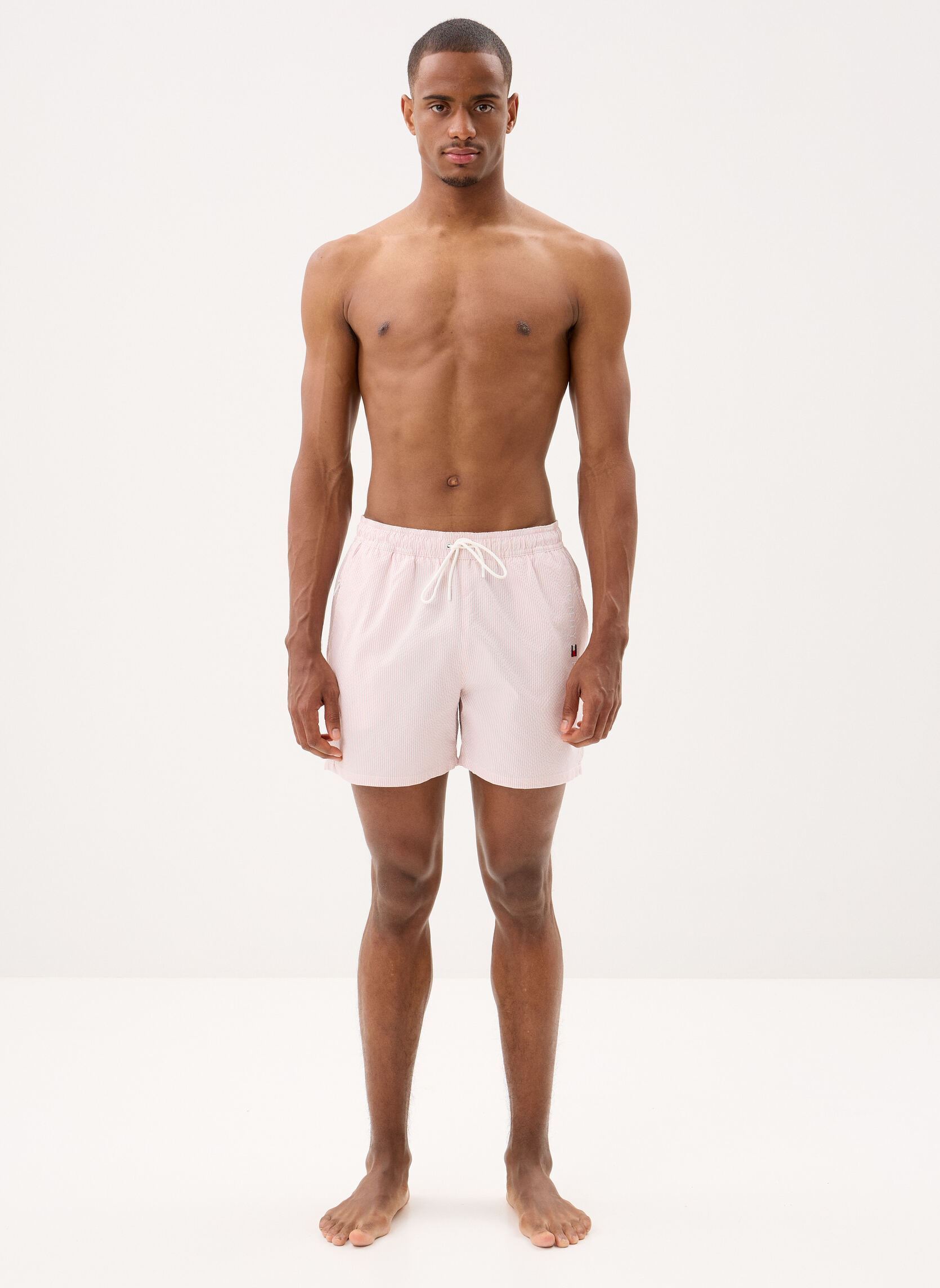 Zwemshorts Medium Drawstring It UM0UM03839 heren wit Tommy Hilfiger Zwemshorts Medium Drawstring It UM0UM03839 heren wit DELICATE PETAL / ECRU ITHACA