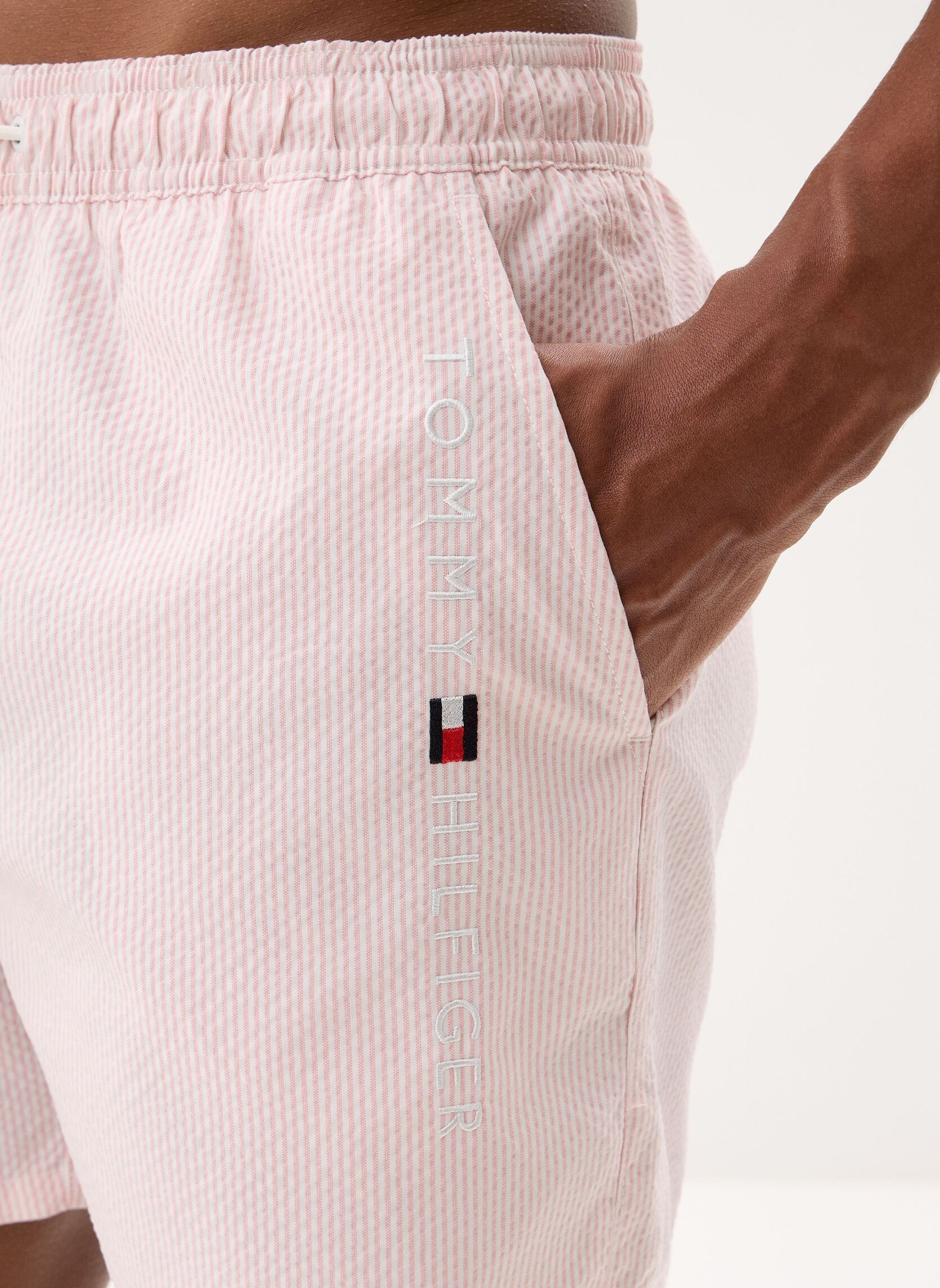 Zwemshorts Medium Drawstring It UM0UM03839 heren wit Tommy Hilfiger Zwemshorts Medium Drawstring It UM0UM03839 heren wit DELICATE PETAL / ECRU ITHACA