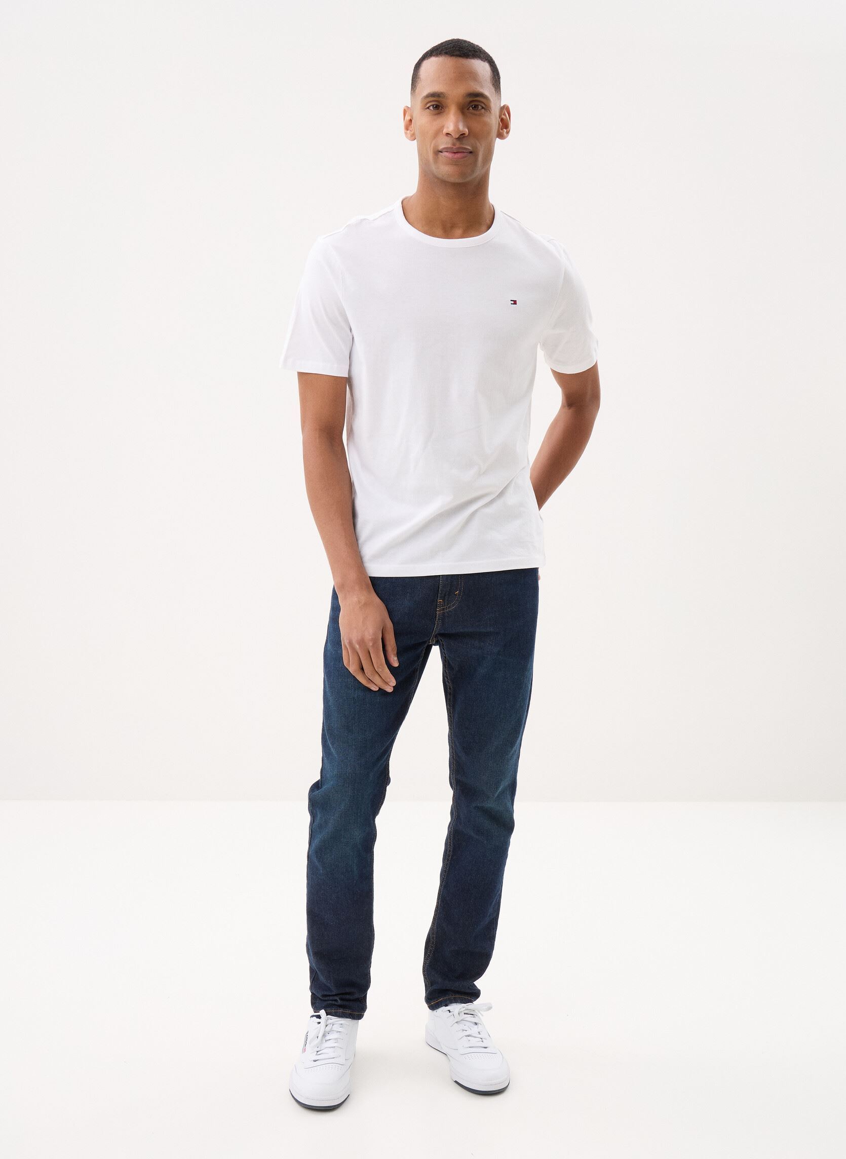 Tee-shirts manches courtes Lot De 3 T-Shirts En Coton Col Rond UM0U homme blanc Tommy Hilfiger Tee-shirts manches courtes Lot De 3 T-Shirts En Coton Col Rond UM0U homme blanc WHITE/WHITE/WHITE