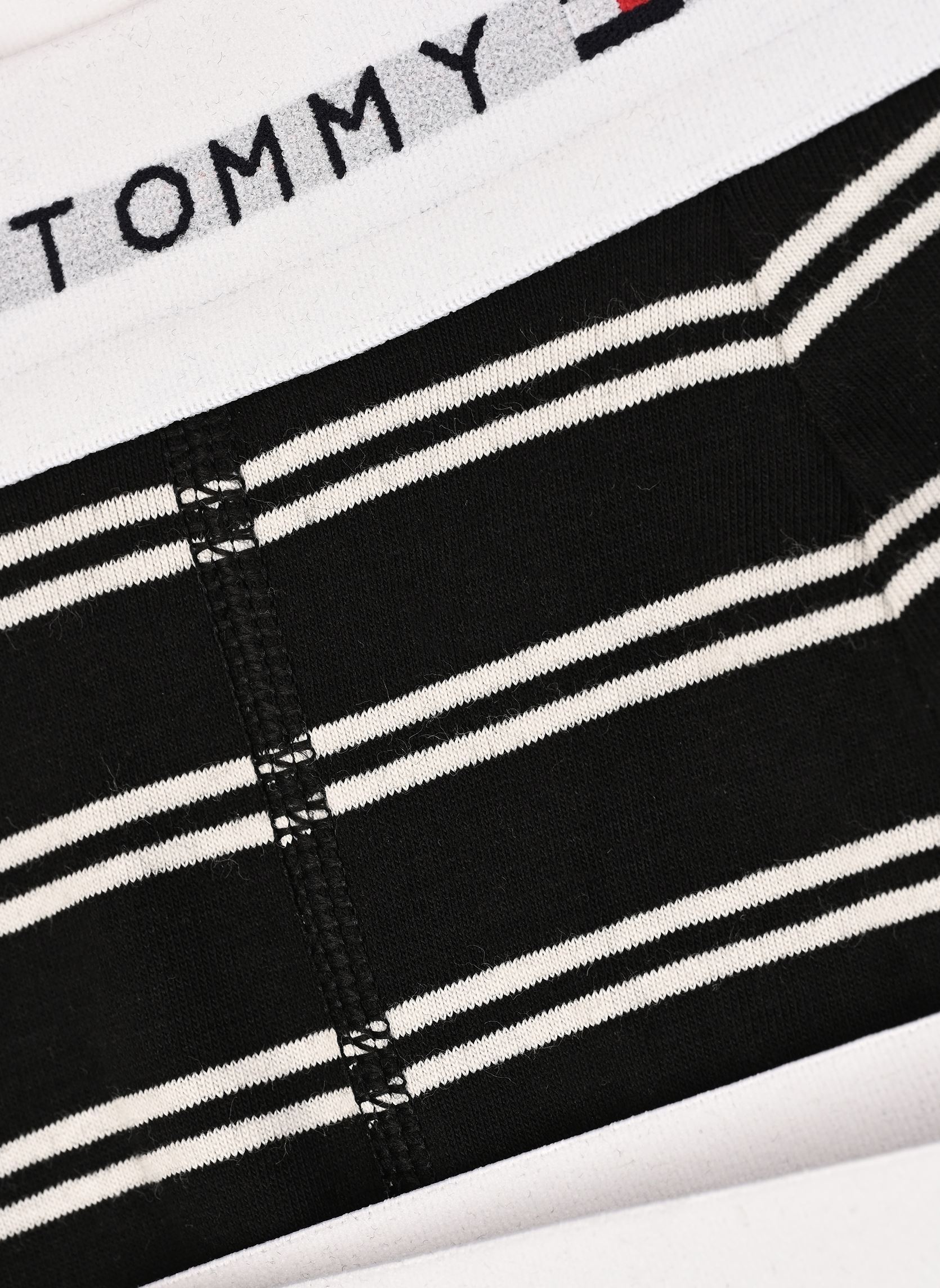 Sous-vêtements de sport Lot De 3 Boxers Signature À Ceinture À L homme noir Tommy Hilfiger Sous-vêtements de sport Lot De 3 Boxers Signature À Ceinture À L homme noir BLK/ARM GRN/TRM STPE