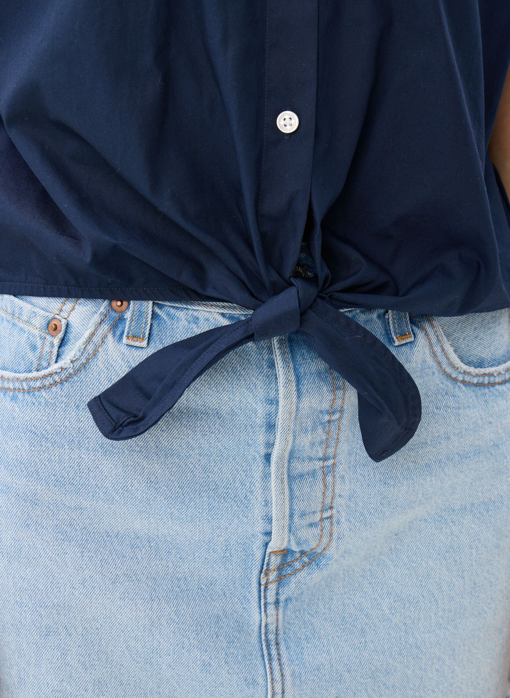 Hemden und Blusen Tjw Tie Front Poplin DW0DW22212 damen blau Tommy Jeans Hemden und Blusen Tjw Tie Front Poplin DW0DW22212 damen blau DARK NIGHT NAVY