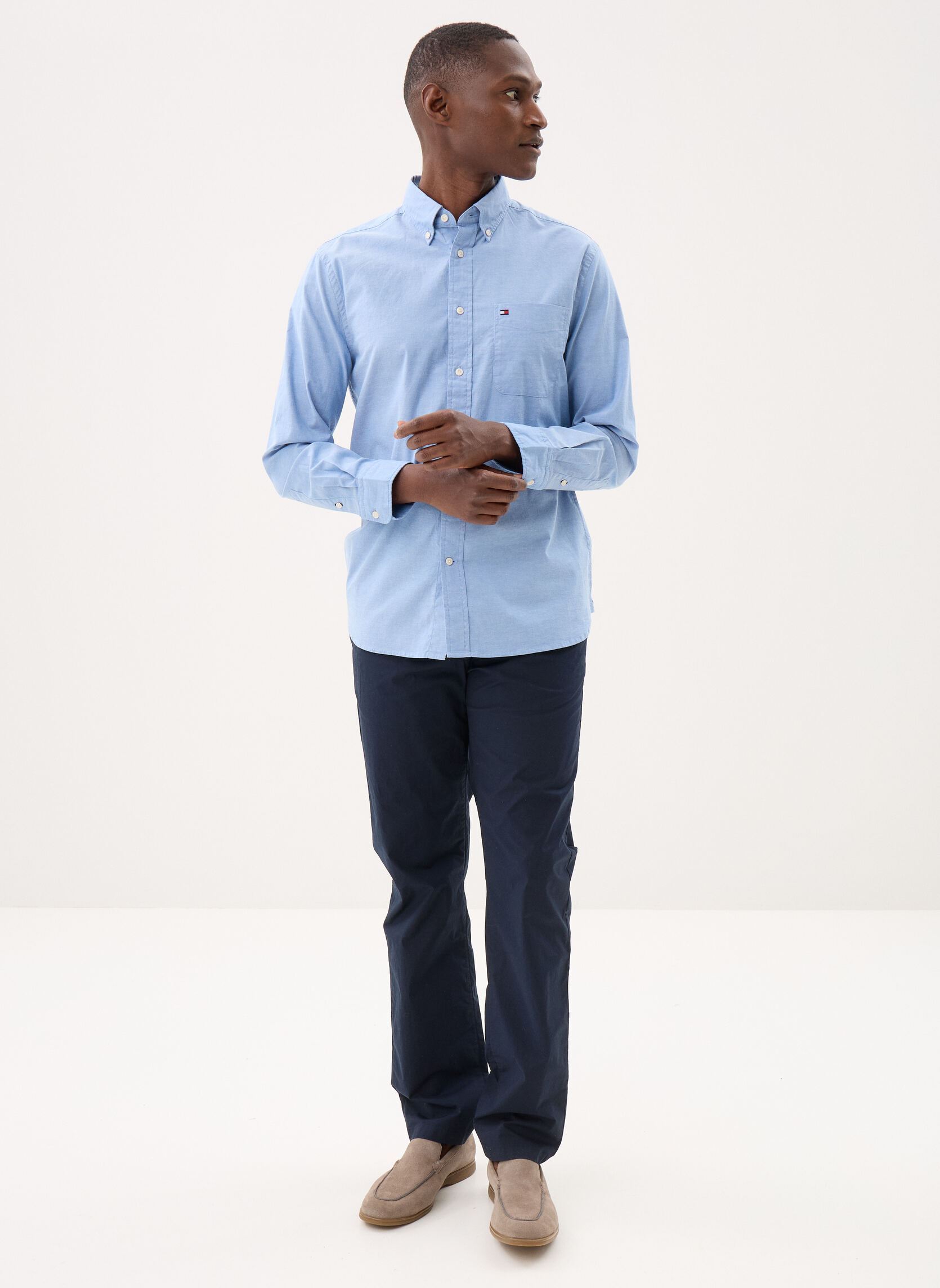 Hemden Light Oxford Solid S MW0MW42287 heren blauw Tommy Hilfiger Hemden Light Oxford Solid S MW0MW42287 heren blauw SHIRT BLUE