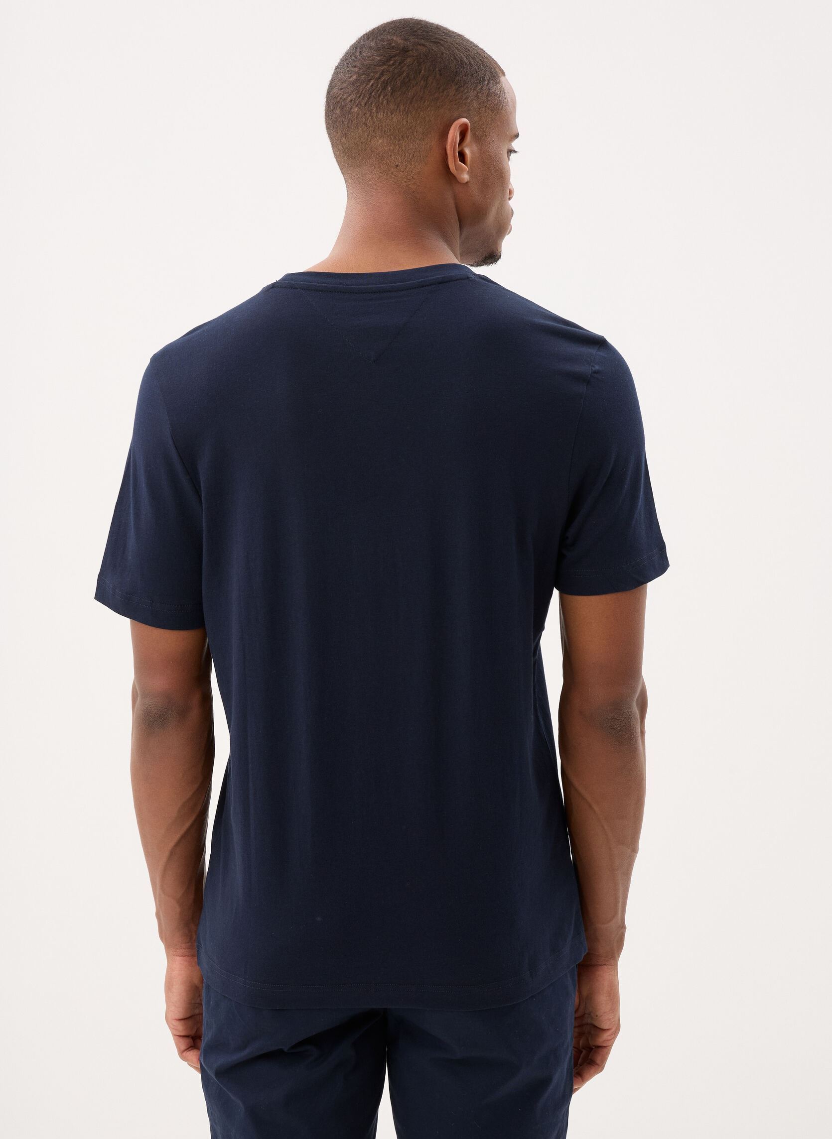 Tee-shirts manches courtes Brand Love Mono Stac homme bleu Tommy Hilfiger Tee-shirts manches courtes Brand Love Mono Stac homme bleu DESERT SKY