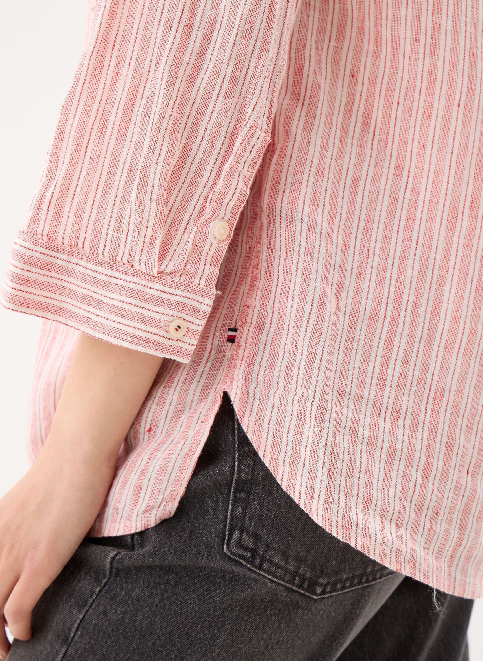 Chemises manches longues Ess Linen Collarless WW0WW48926 femme rouge Tommy Hilfiger Chemises manches longues Ess Linen Collarless WW0WW48926 femme rouge CHALK STP ECRU FIREWORKS