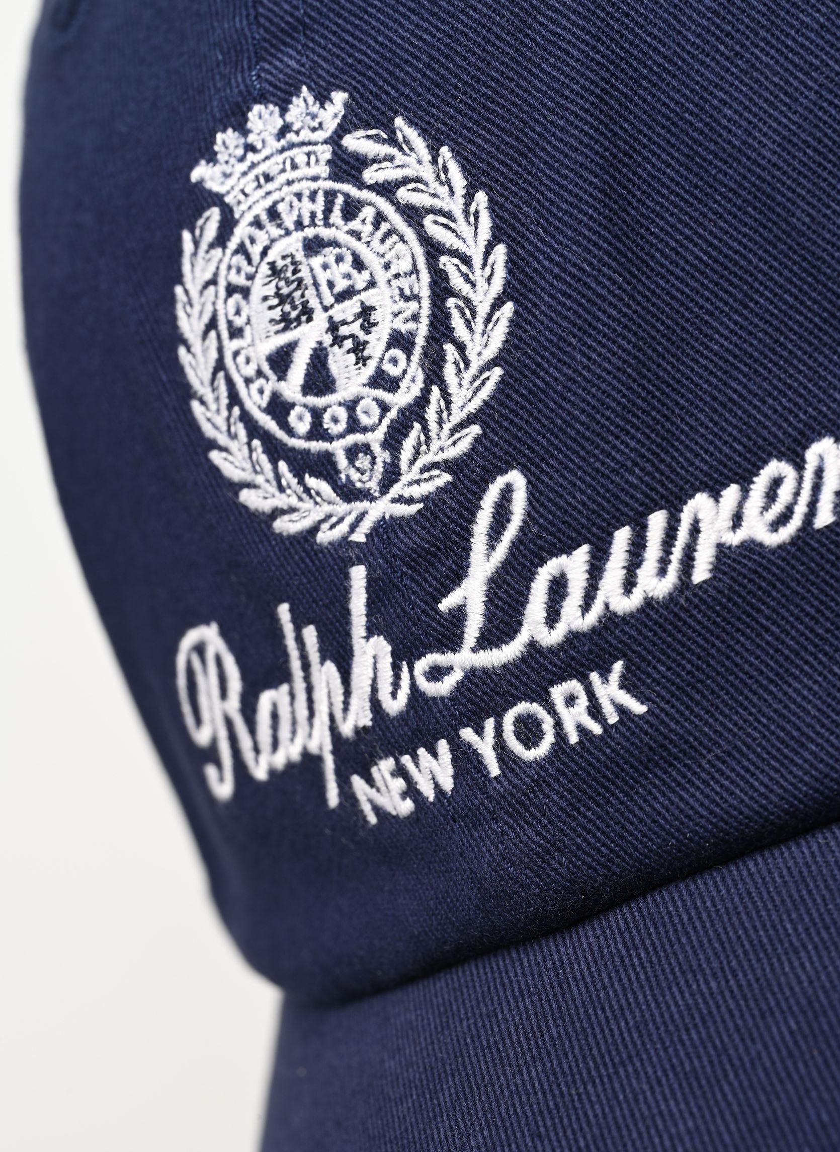 Casquettes Casquette en sergé brodée d'un écusson H homme bleu Polo Ralph Lauren Casquettes Casquette en sergé brodée d'un écusson H homme bleu NEWPORT NAVY