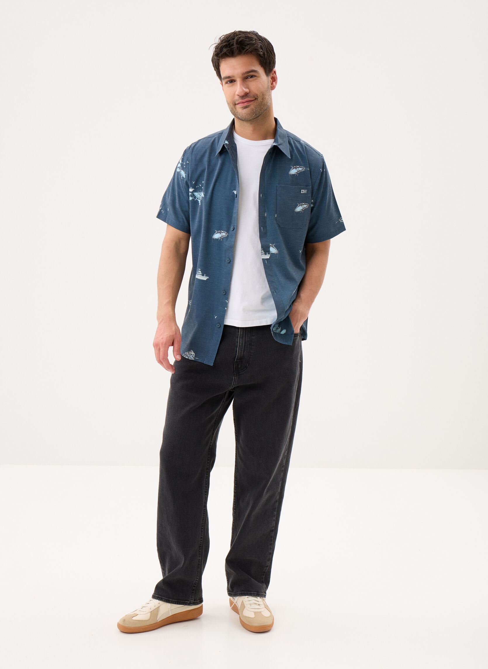 Chemises Breezer Perf Button Up Shirt homme bleu Salty Crew Chemises Breezer Perf Button Up Shirt homme bleu MIDNIGHT NAVY