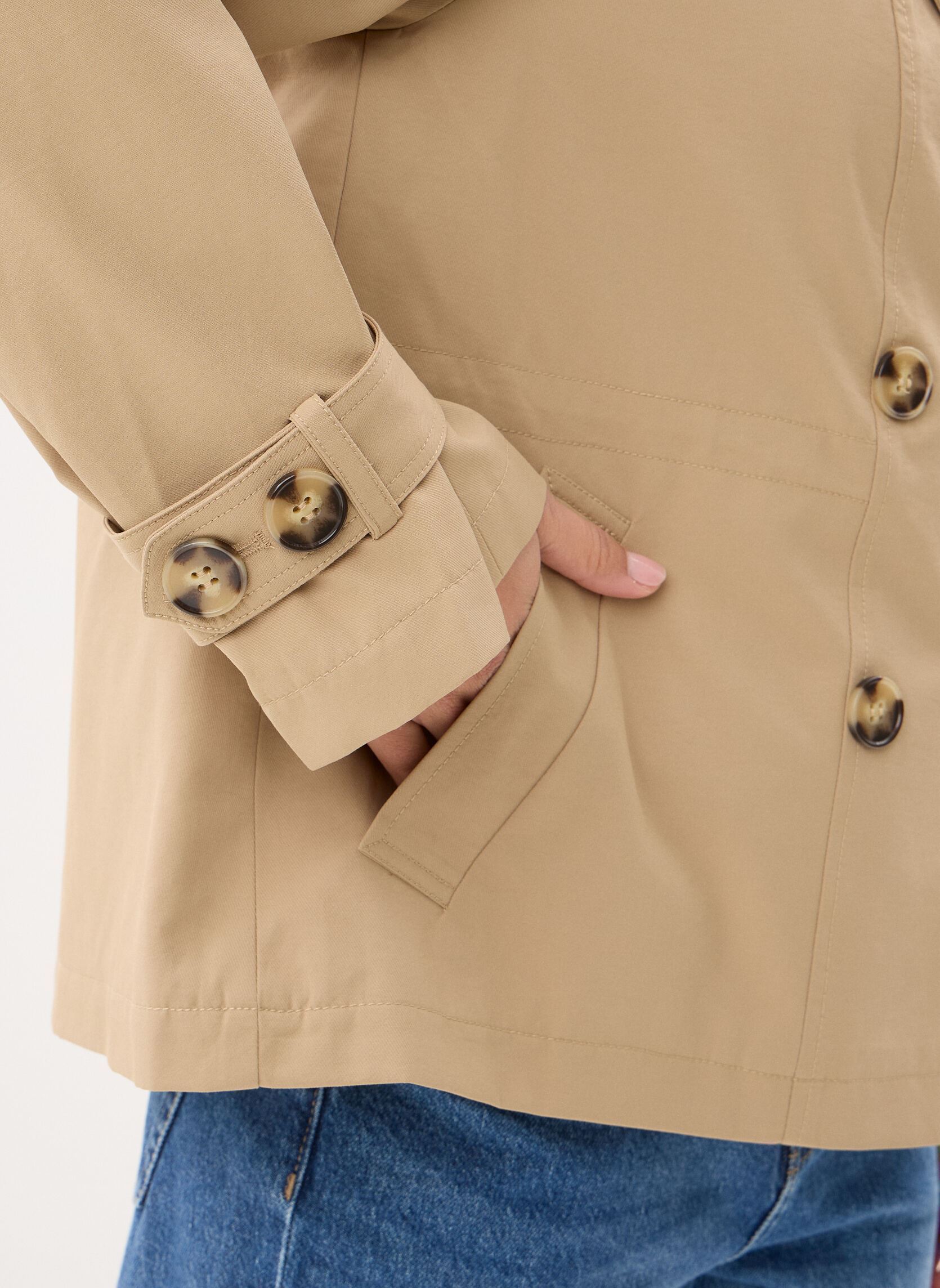 Trench-coats Nuflorian Short Jacket femme beige Nümph Trench-coats Nuflorian Short Jacket femme beige SESAME