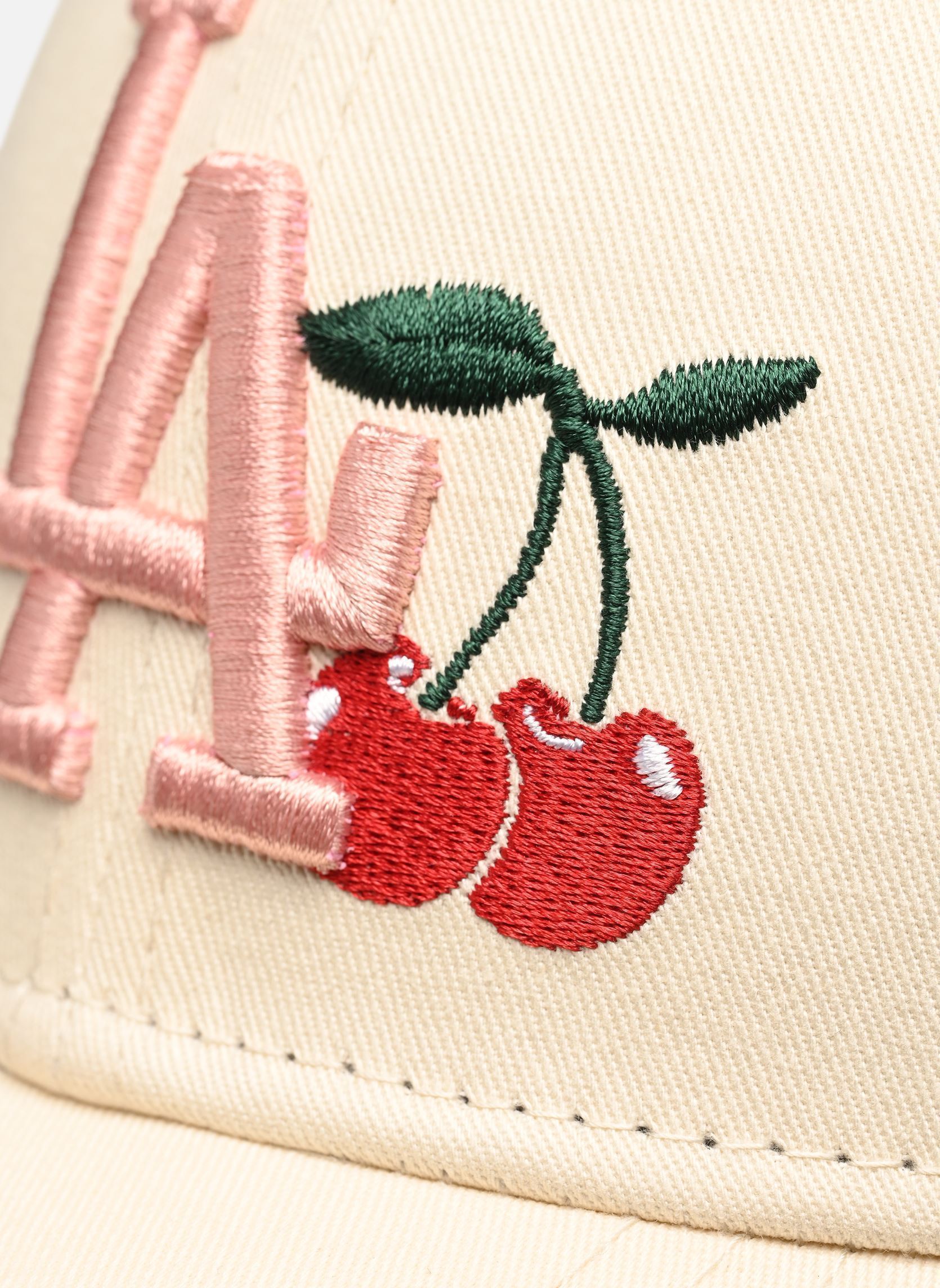 Petten Kids Chyt Fruit Icon 9Forty® meisjes wit New Era Petten Kids Chyt Fruit Icon 9Forty® meisjes wit NEW YORK YANKEES LTCPMP