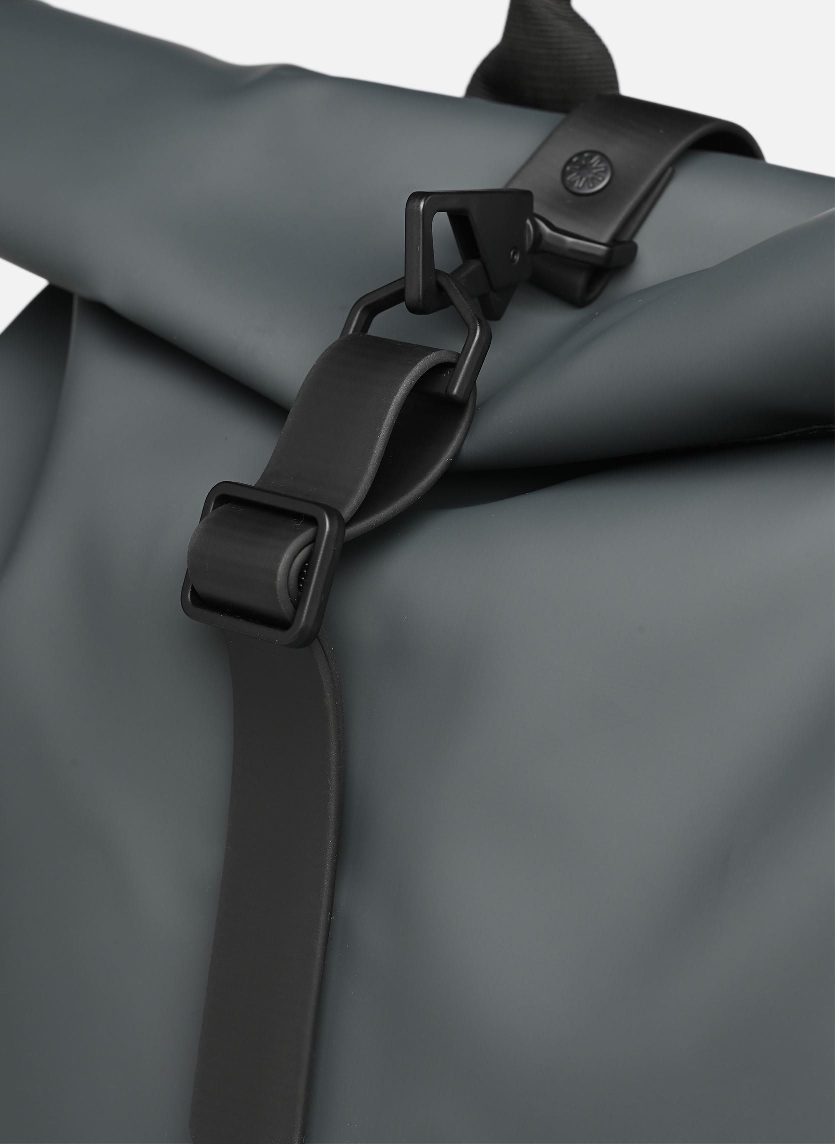 Rucksäcke Rolltop Rucksack Large W3 grau Rains Rucksäcke Rolltop Rucksack Large W3 grau DARK GREY