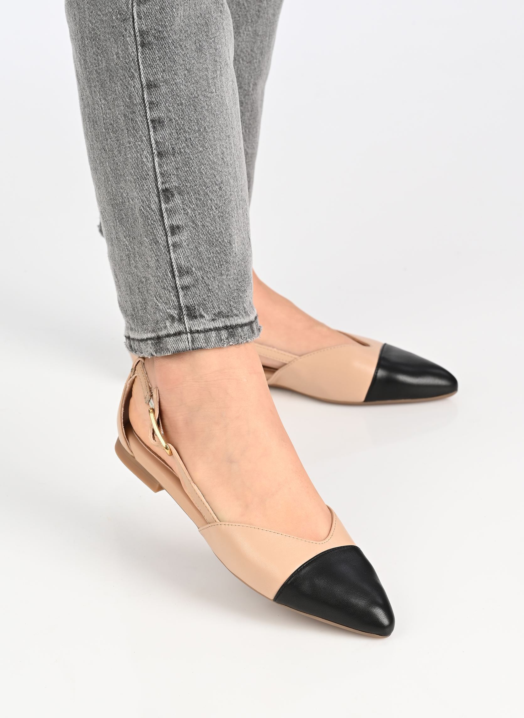Klassische Ballerinas ABELA_NTO damen beige Unisa Klassische Ballerinas ABELA_NTO damen beige SKIN/BLK