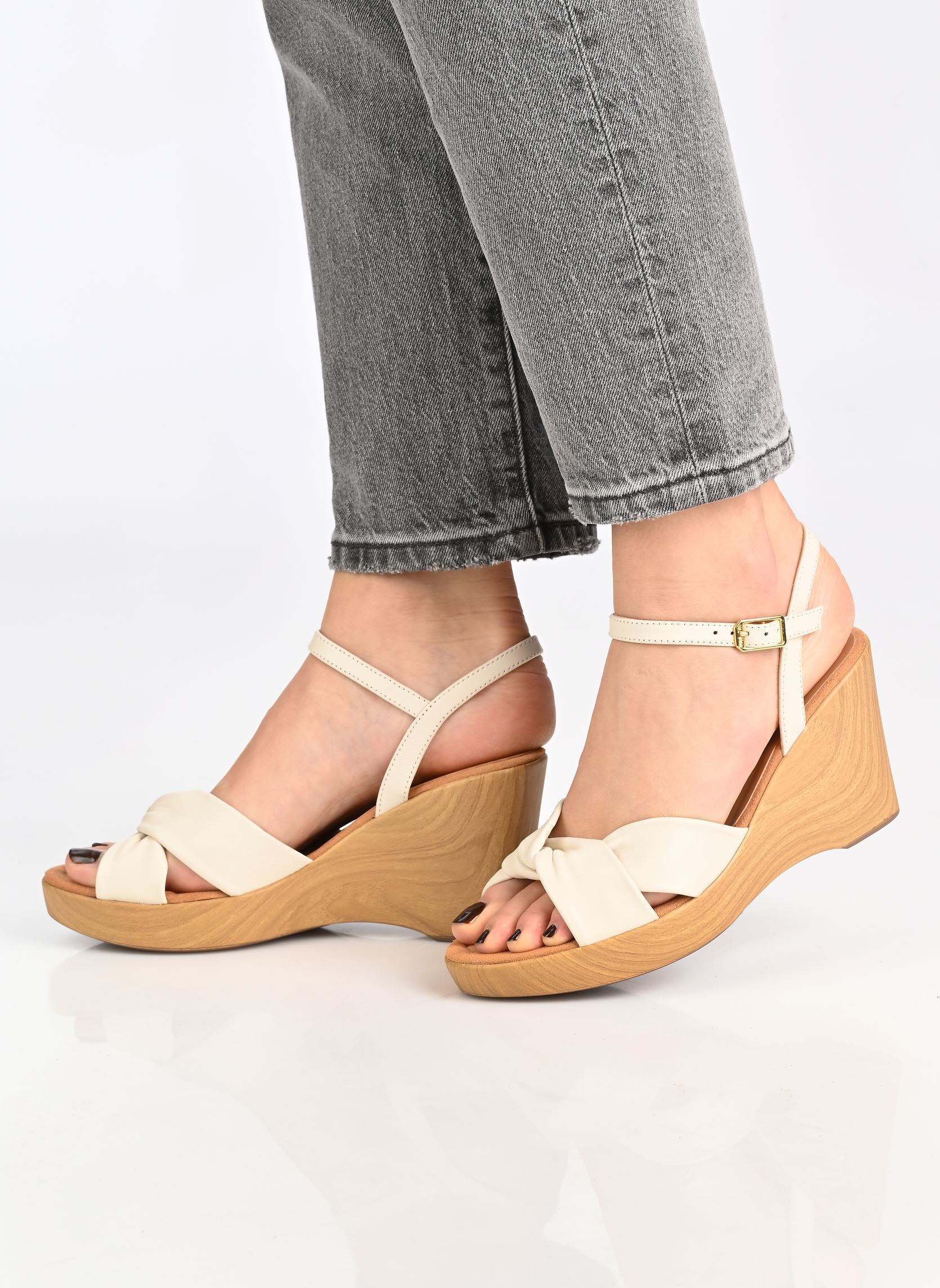 Sandales compensées et plateformes RAMIRO_NTO femme blanc Unisa Sandales compensées et plateformes RAMIRO_NTO femme blanc Ivory