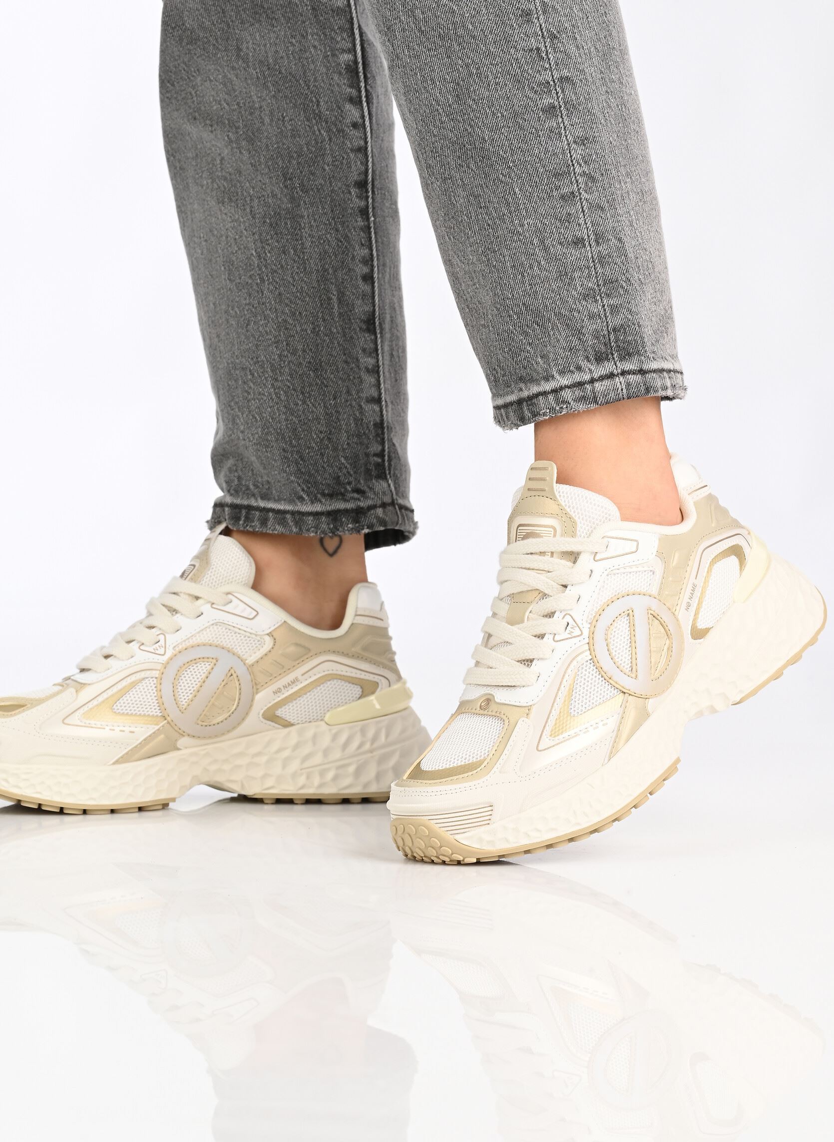 Baskets basses Carter 2.0 Tech femme multicolore No Name Baskets basses Carter 2.0 Tech femme multicolore DOVE/ DOVE/GOLD