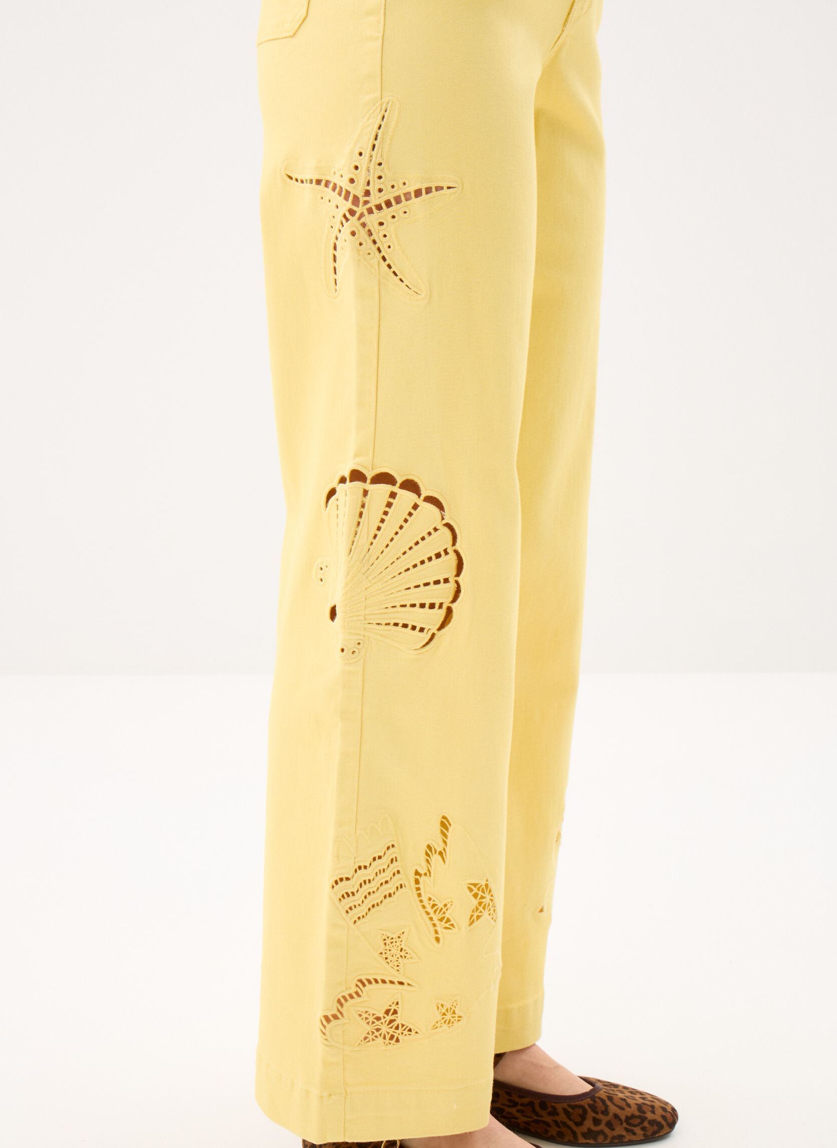 Wijde jeans / Flared Jeans Atlantys dames geel La Petite Etoile Wijde jeans / Flared Jeans Atlantys dames geel Jaune