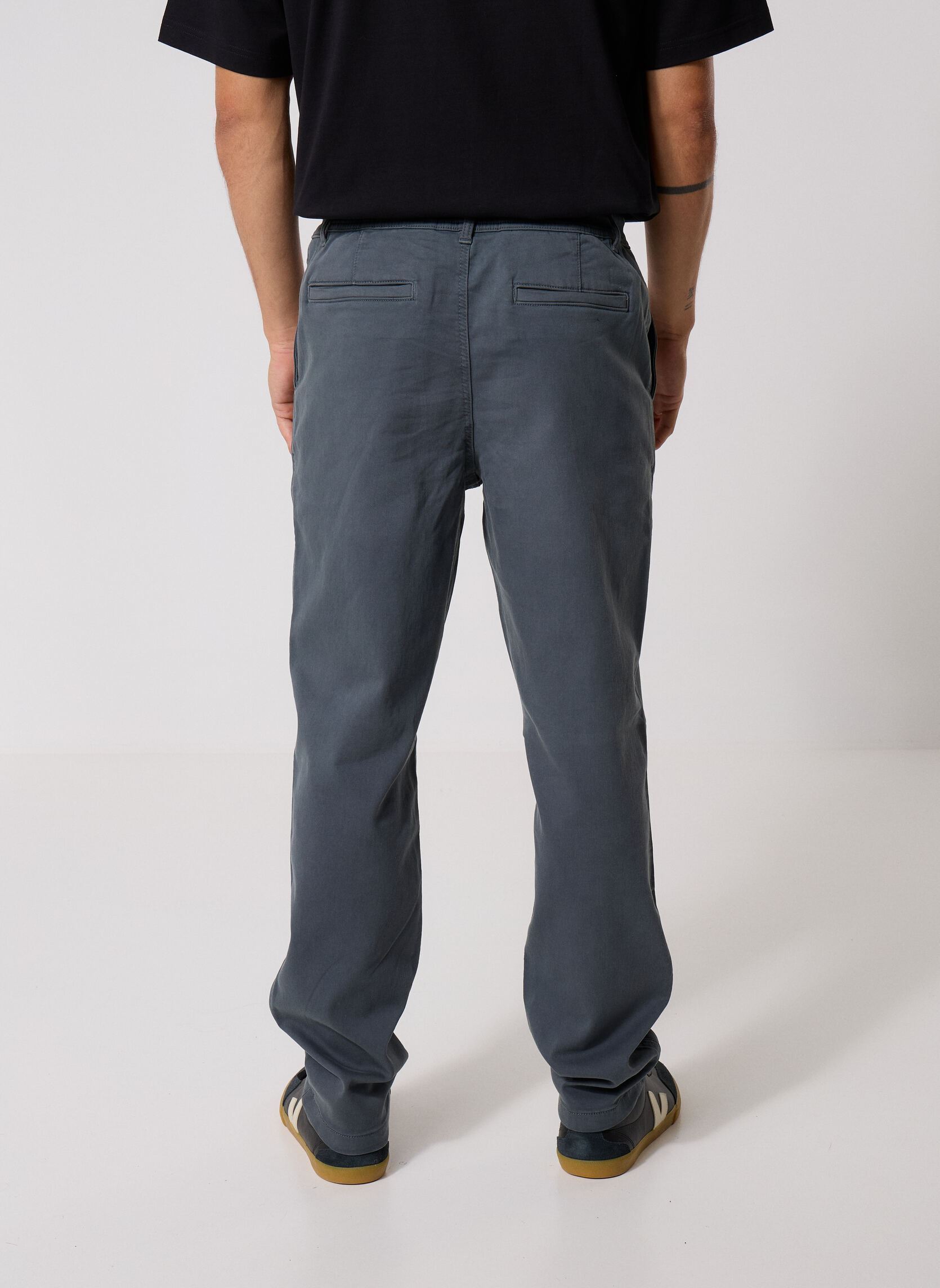 Pantalons chino PRAVESH chino homme gris MADE BY Pantalons chino PRAVESH chino homme gris DARK SLATE