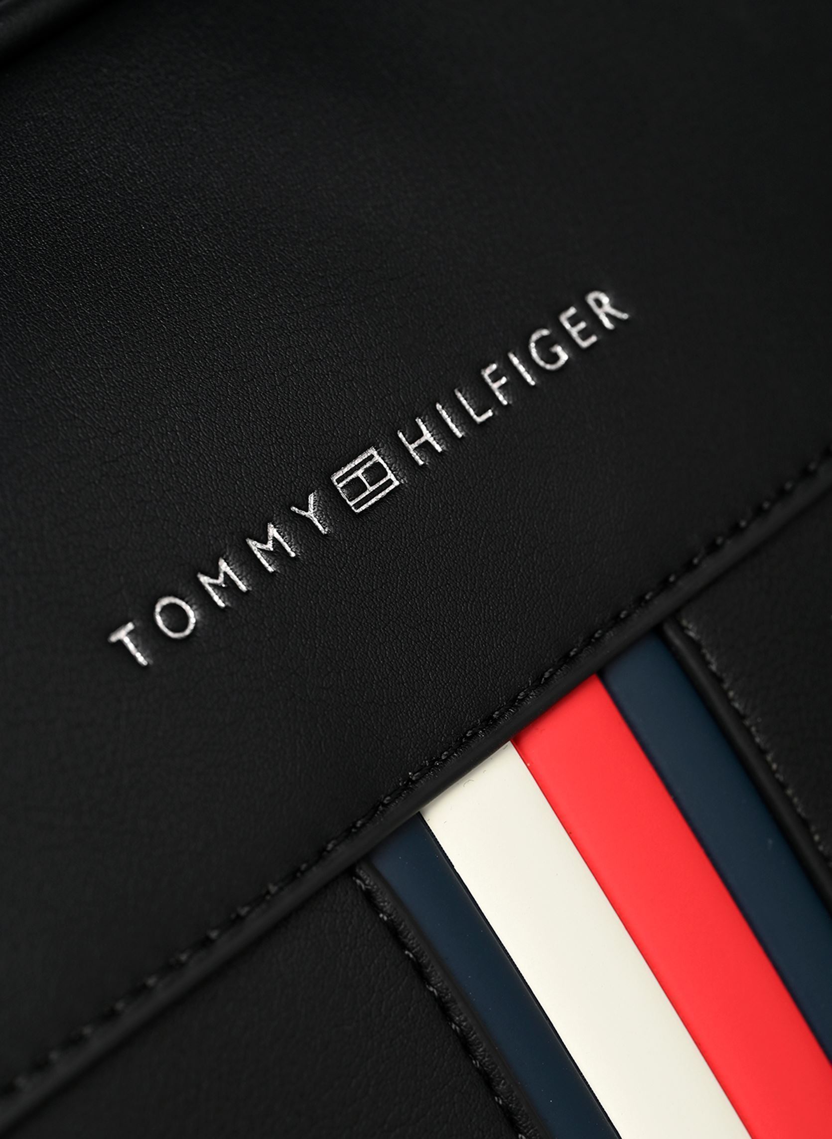 Sacs ordinateurs TH Metro Computer Bag N homme noir Tommy Hilfiger Sacs ordinateurs TH Metro Computer Bag N homme noir BLACK