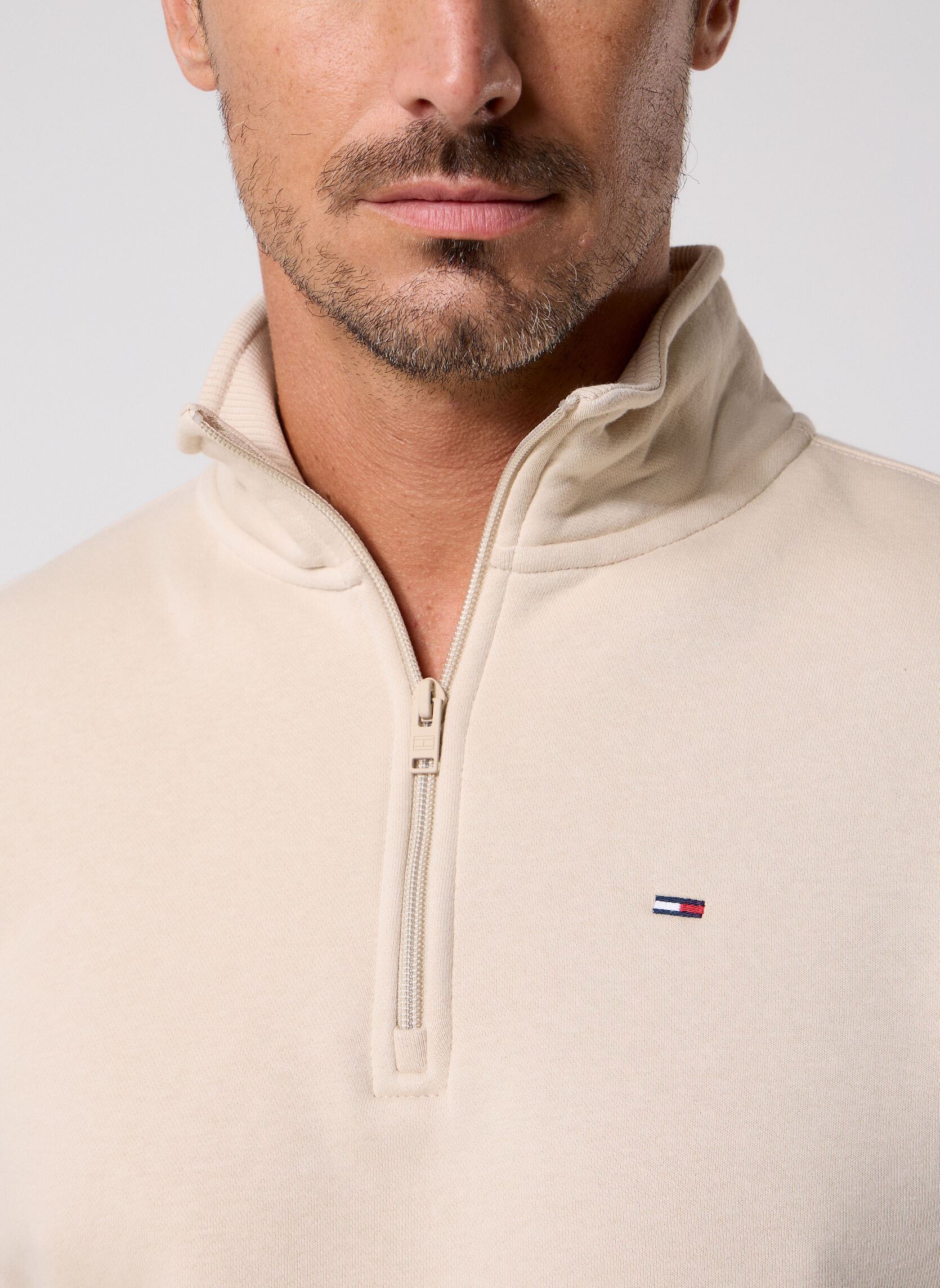 Sweaters met rits Tjm Reg Fleece 1/4Zi heren wit Tommy Jeans Sweaters met rits Tjm Reg Fleece 1/4Zi heren wit CLASSIC BEIGE