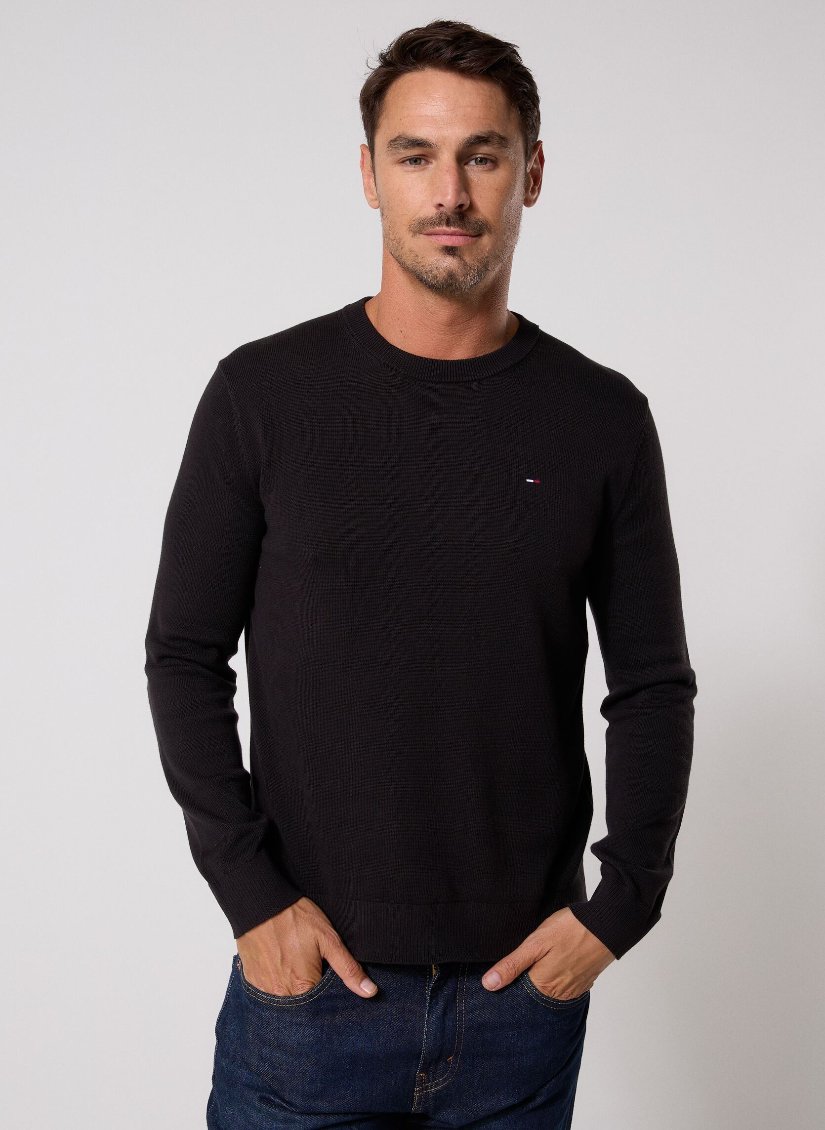 Pulls Tjm Slim Ess Light S homme noir Tommy Jeans Pulls Tjm Slim Ess Light S homme noir Black