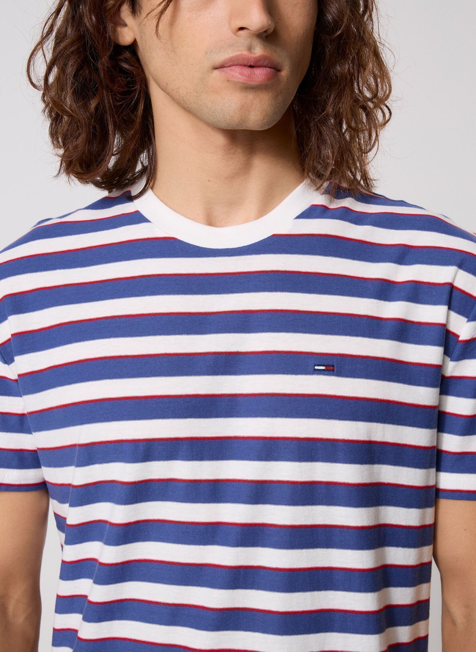 Tee-shirts Tjm Reg Ess Stripe S homme bleu Tommy Jeans Tee-shirts Tjm Reg Ess Stripe S homme bleu Blue Storm Stripe