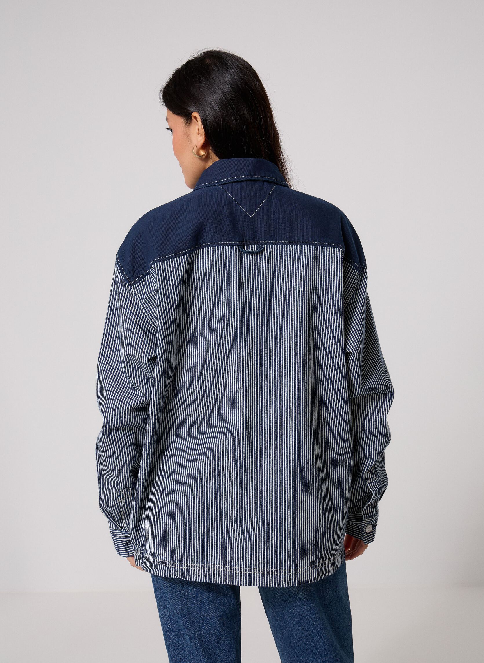 Chemises Shirt Jacket Cj6053 homme bleu Tommy Jeans Chemises Shirt Jacket Cj6053 homme bleu DENIM DARK
