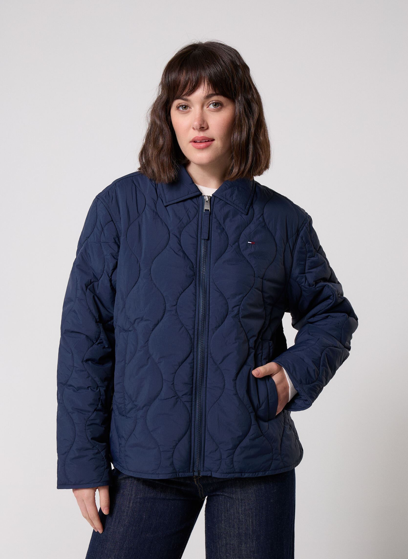 Blousons Tjw Coach Collar Quilted Jacket femme bleu Tommy Jeans Blousons Tjw Coach Collar Quilted Jacket femme bleu Dark Night Navy