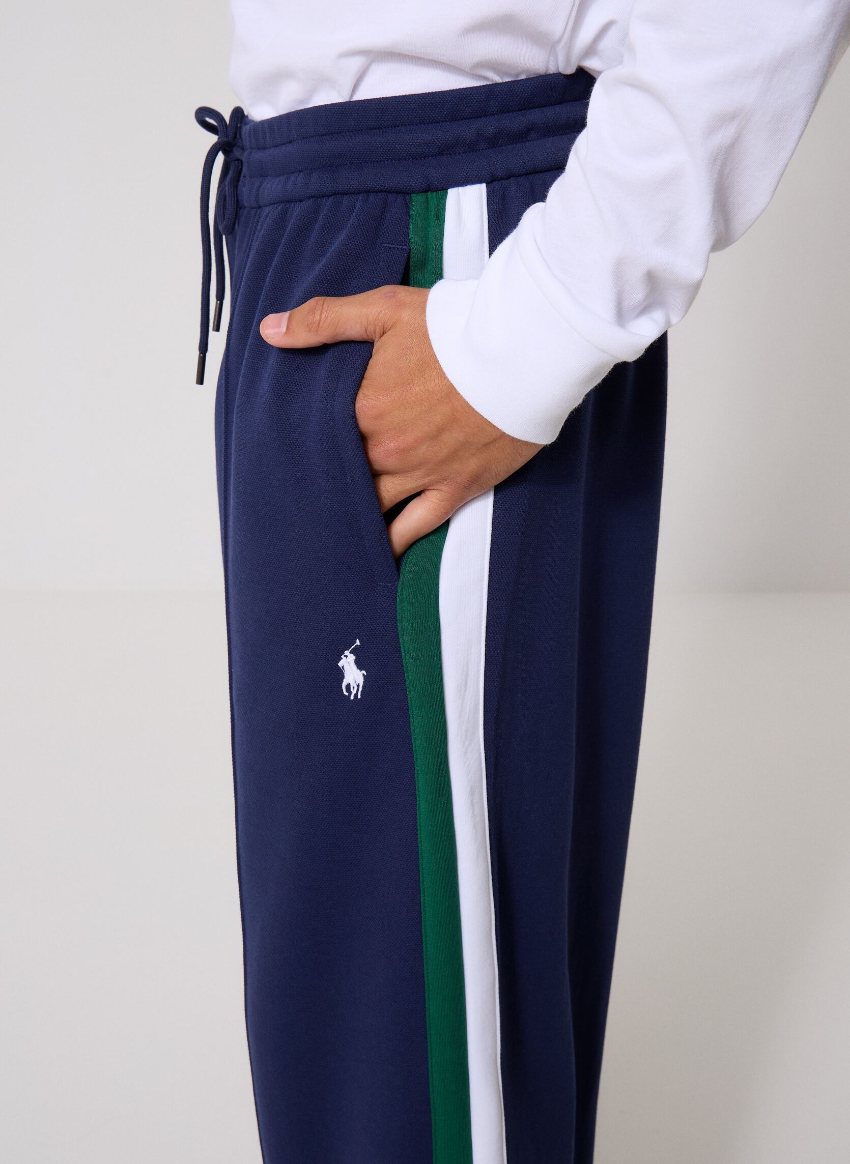 Tute Pantalon de survêtement droit 710B20428 uomo blu Polo Ralph Lauren Tute Pantalon de survêtement droit 710B20428 uomo blu Newport navy