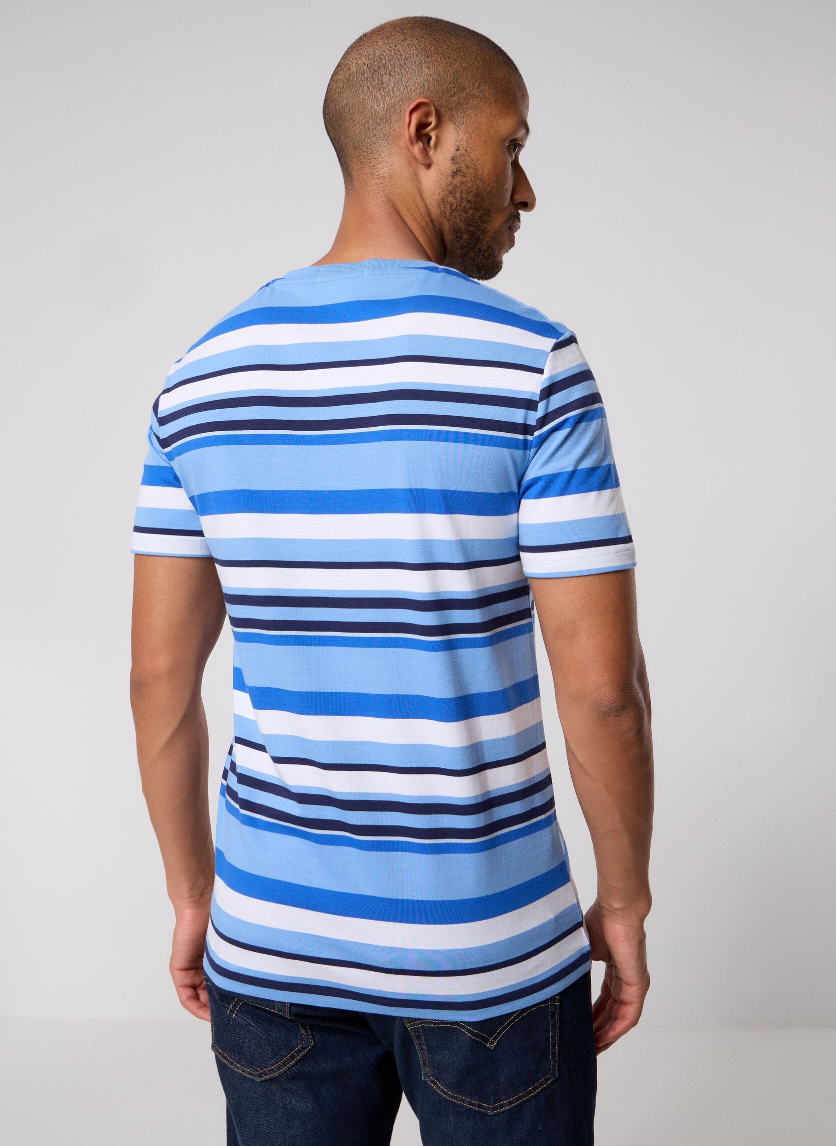 Tee-shirts T-shirt Polo rayé en coton 710B21926 homme bleu Polo Ralph Lauren Tee-shirts T-shirt Polo rayé en coton 710B21926 homme bleu Bristol Blue Multi