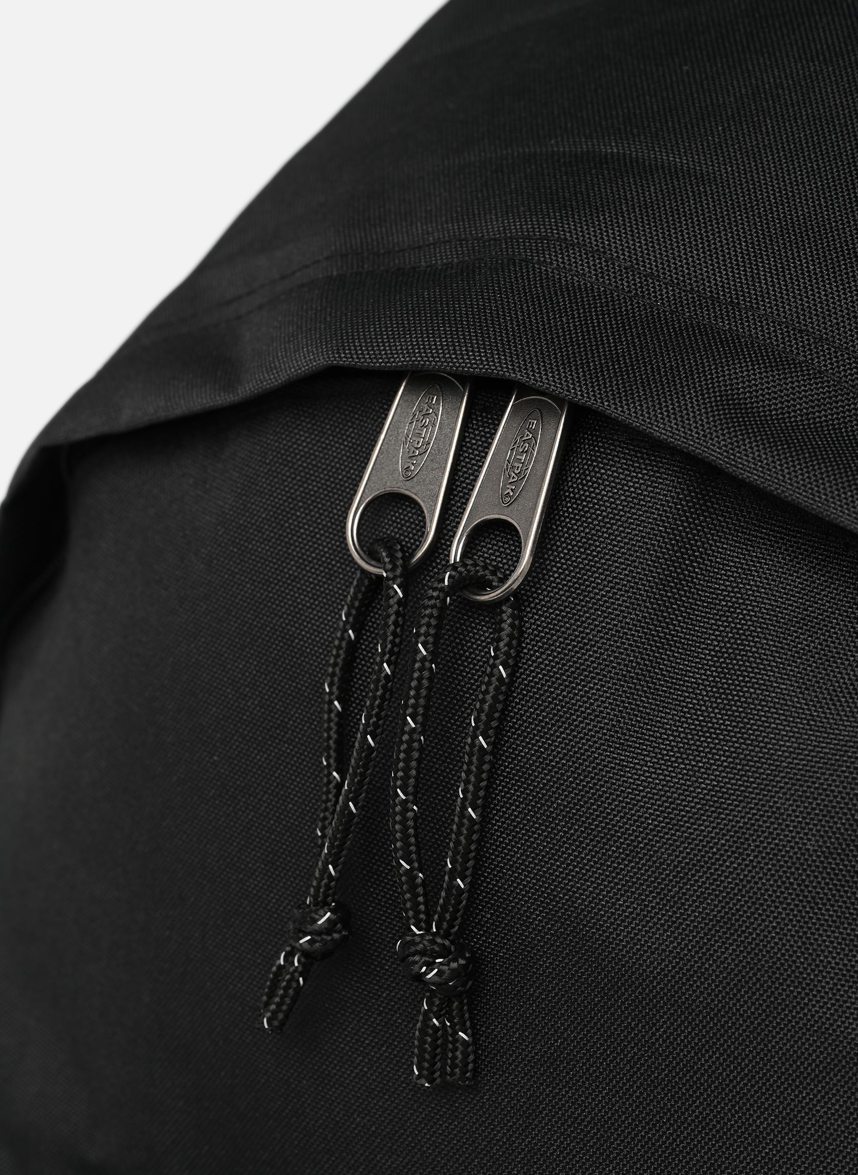 Rugtassen Day Pak'r zwart Eastpak Rugtassen Day Pak'r zwart REFLEKS STRIPE BLACK