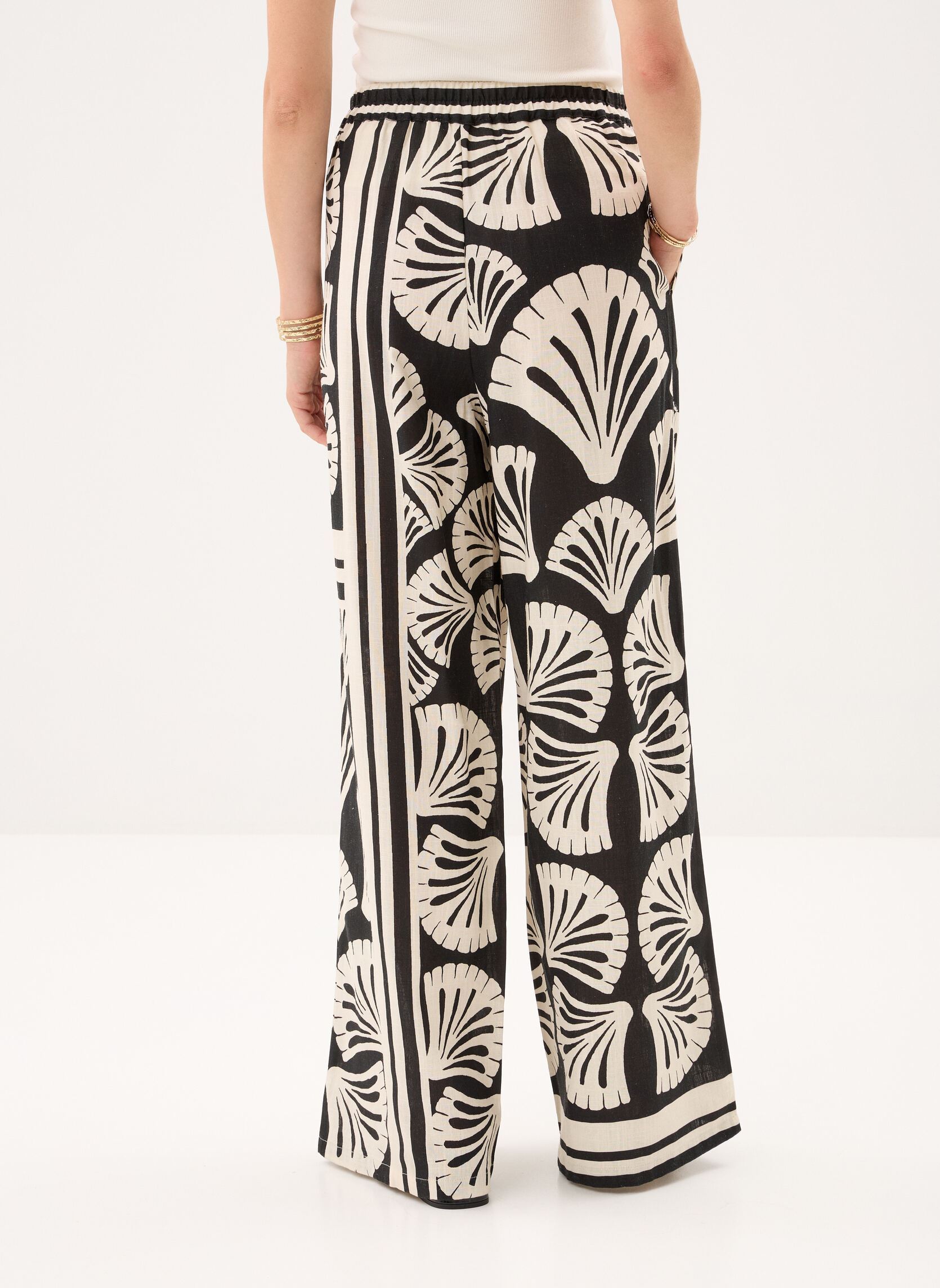Pantalons larges Pozo femme noir La Petite Etoile Pantalons larges Pozo femme noir EVENTAIL