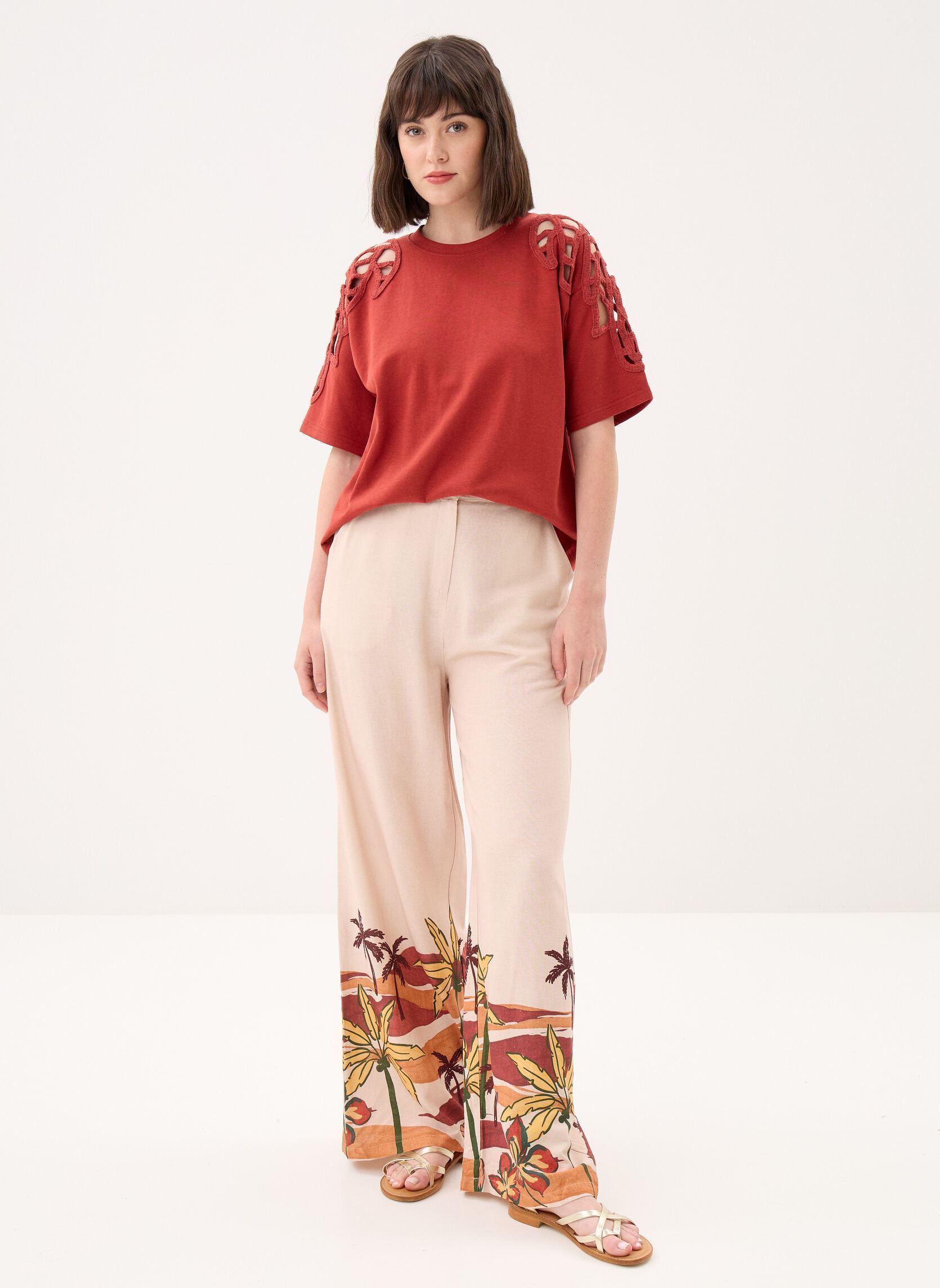 Tee-shirts Taisy femme bordeaux La Petite Etoile Tee-shirts Taisy femme bordeaux BORDEAUX