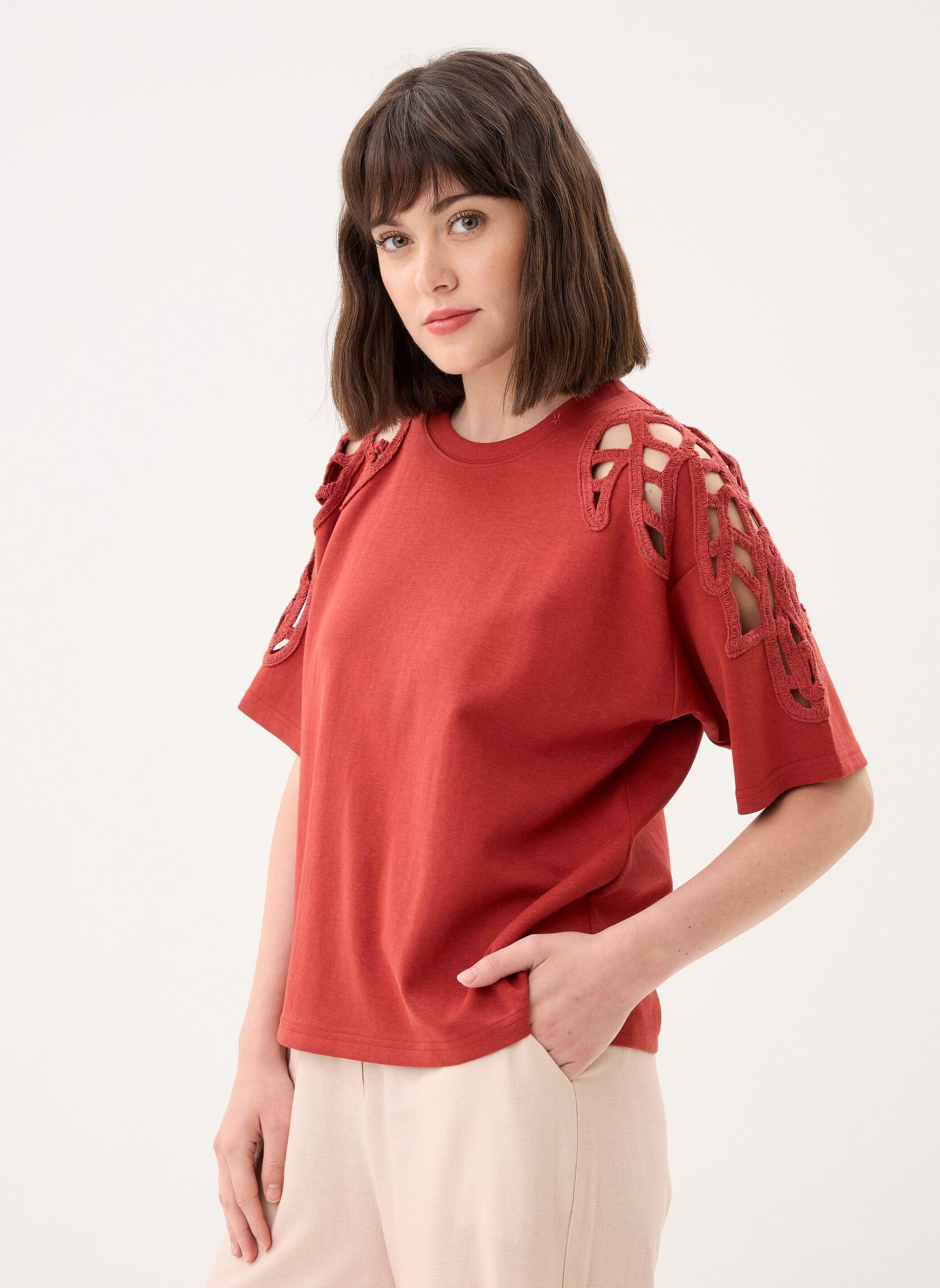 Tee-shirts Taisy femme bordeaux La Petite Etoile Tee-shirts Taisy femme bordeaux BORDEAUX